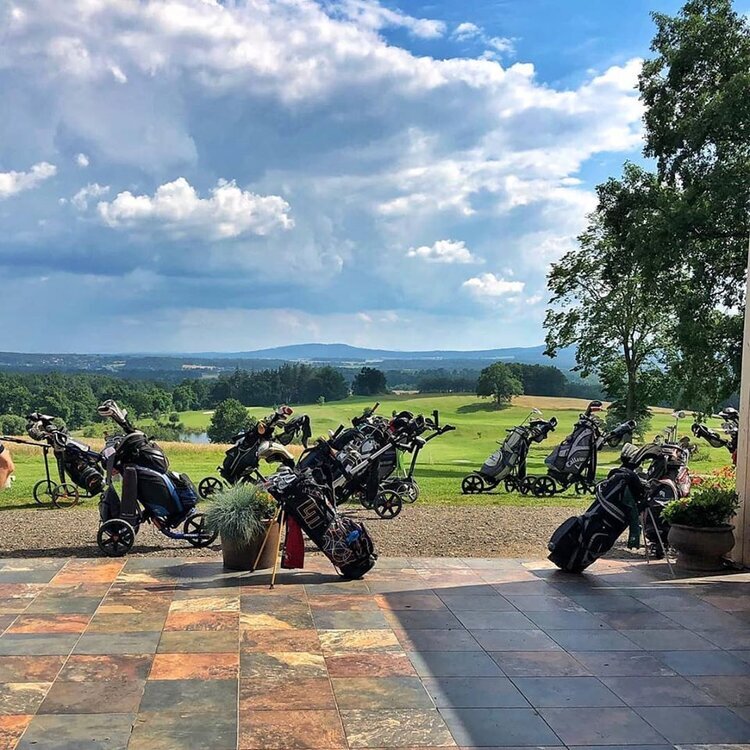 golf_109290601_3118402214904702_68446161725869421_o.jpg