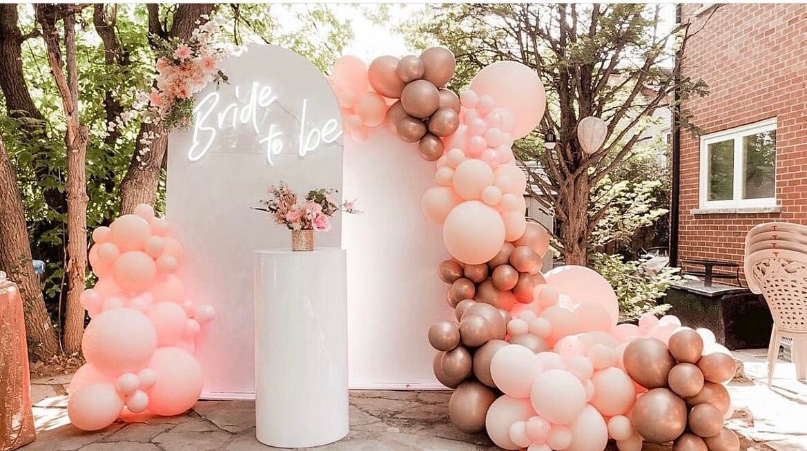 &quot;Bridal Bliss: A Dreamy Balloon Garland for the Perfect Shower!&quot;

Balloon garland @bloomsandballoonss 
Props @partluxe_events 

💖

💖

💖

#BridalShowerBalloons
#BalloonsOfLove
#BridalShowerDecor
#BalloonGarlandBeauty
#BridalBalloons
#Show
