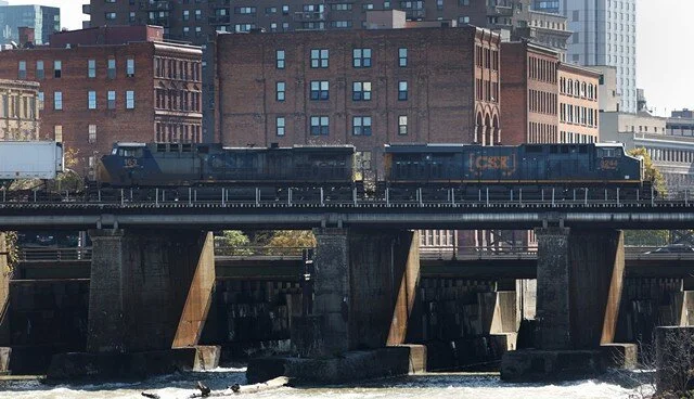 Gas “bomb trains” may be coming to a railroad near you 