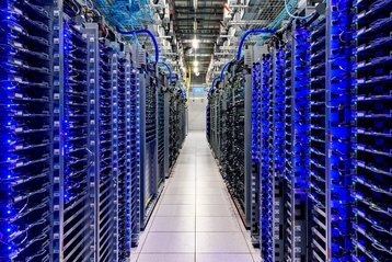 Microsoft, Amazon, and Google operate half the world’s 600 hyperscale data centers