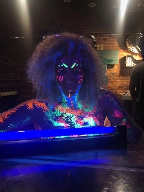 2019 "Glow up"
Rey's Art Show - Collaborative Performance
Greenville, SC