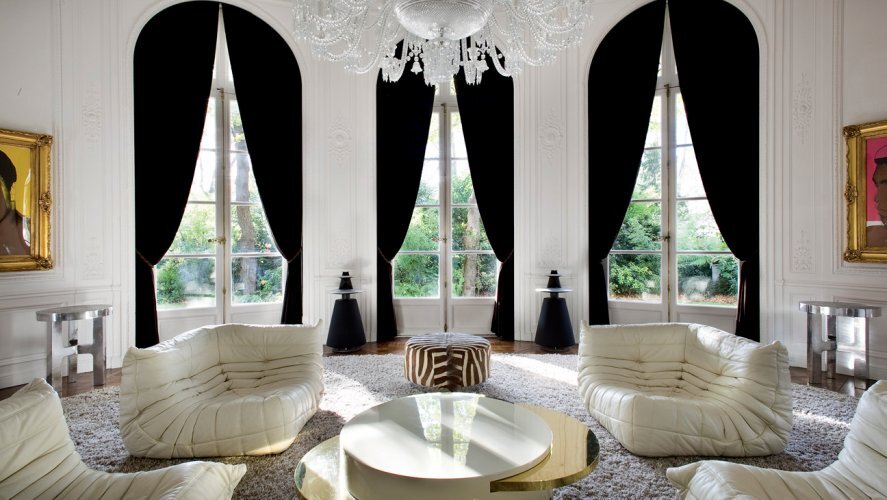       Photo:    Lenny Kravitz’s Paris Apartment, by The Hollywood Reporter   