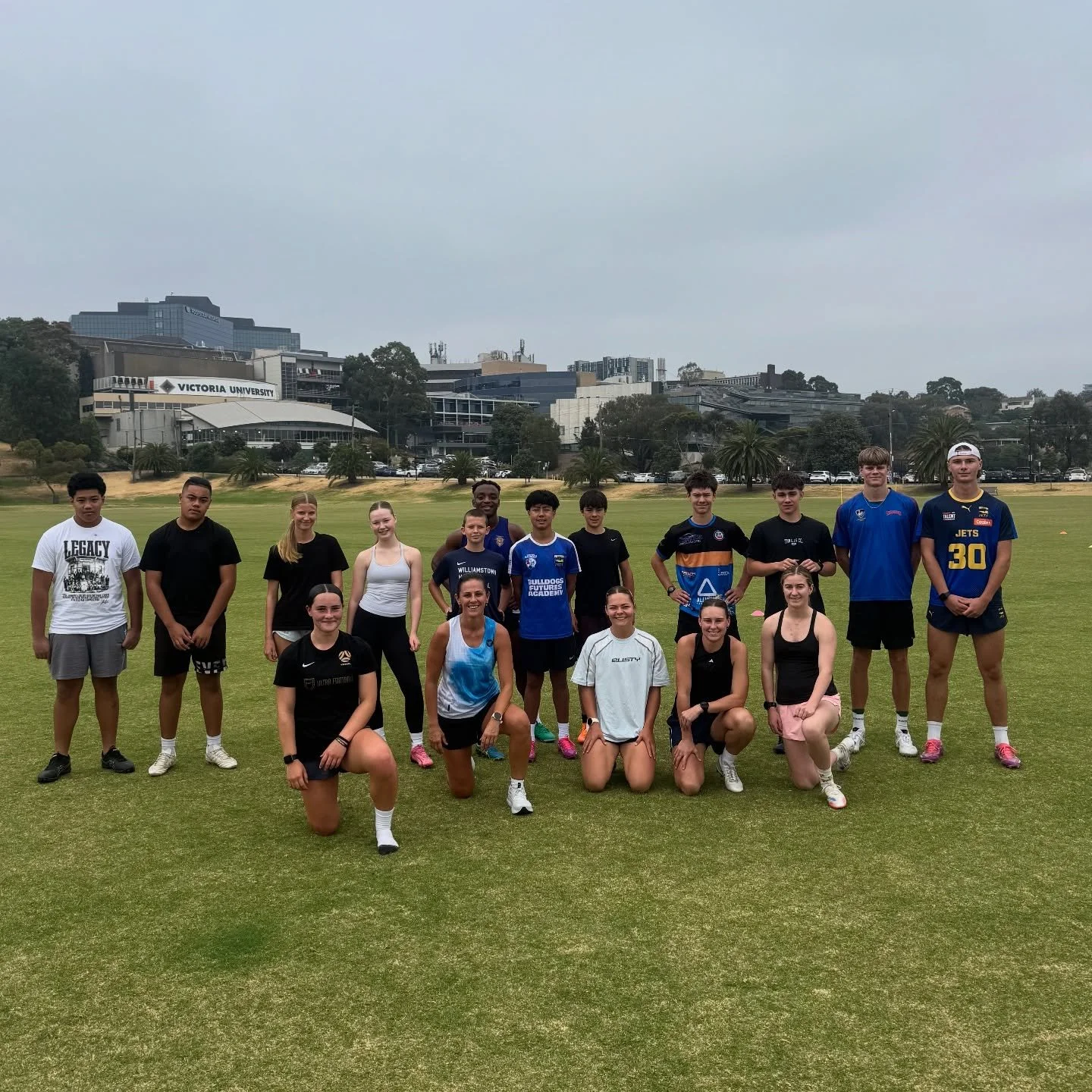 TEAM MFP FIELD SESSIONS 🔥

Pros, senior, youth, juniors, rehab, all sports, this is what we do 🤝

#athletestrainhere