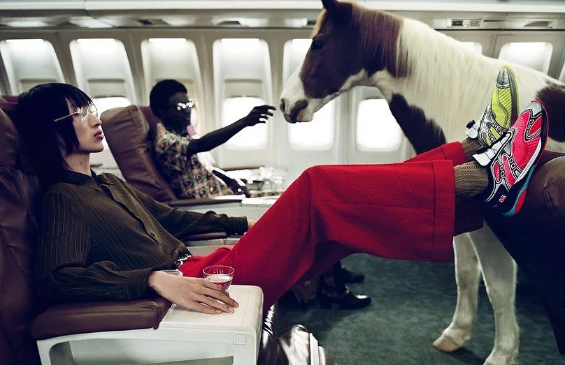 yorgos-lanthimos-for-gucci-spring-summer-2020-alessandro-michele-of-course-a-horse-01.jpg
