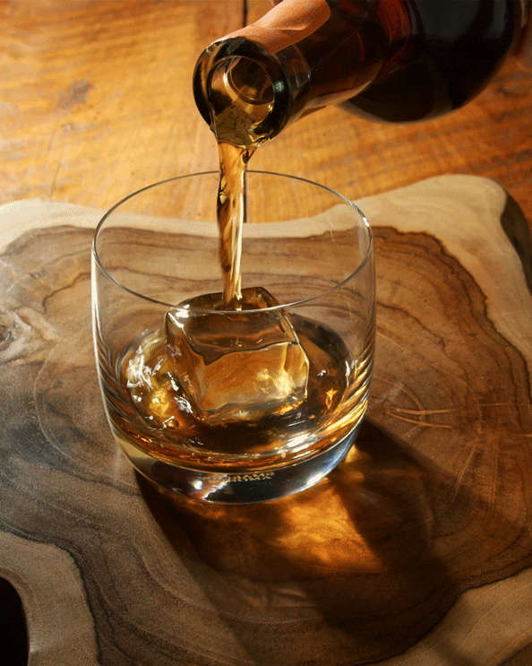 Bourbon-Pour.gif