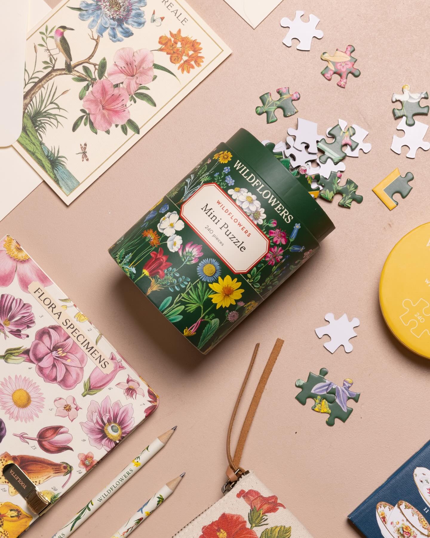 Greet the summer with summertime blooms! 🌻☀️

📸 @yooletta