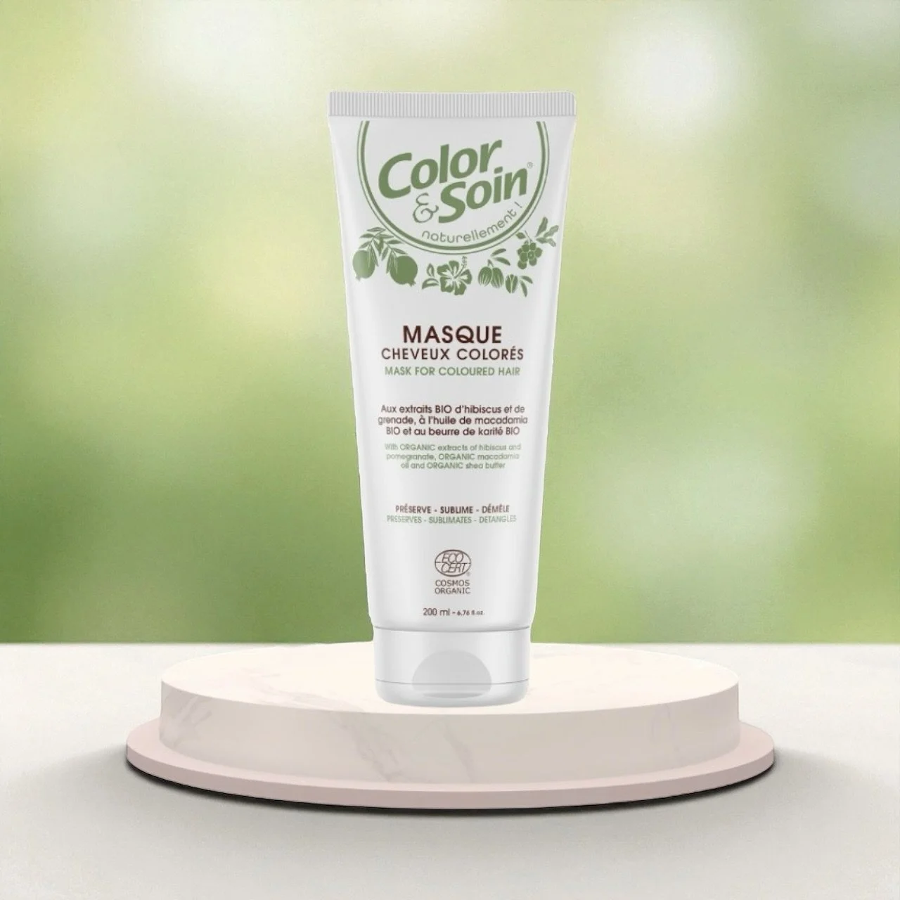 Have you tried @colorsoin.au new Mask for coloured hair? 🤔 

Nourishes and preserves coloured hair. Its rich and smooth texture eases detangle, prevents breakage and strengthens hair to reveal a radiant shine and infinite softness.

🌱 Made with 99.
