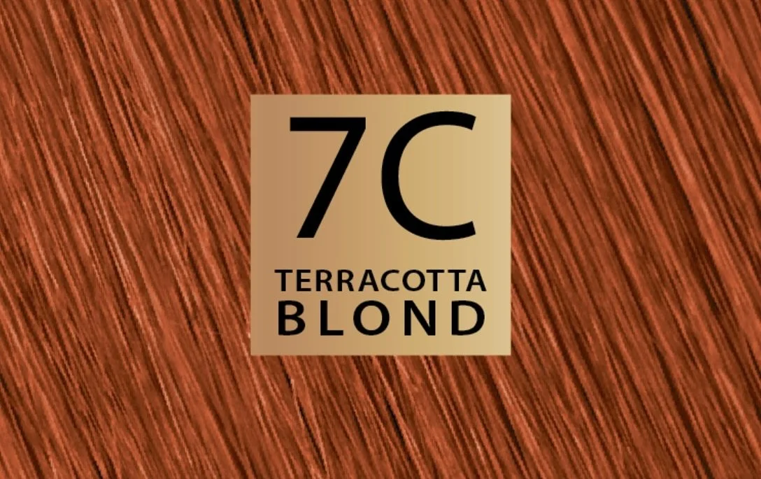 ✨ Turn up the warmth with 7C Terracotta Blond &mdash; rich, radiant, and full of life.
A naturally stunning shade powered by pure pigments and vegetal extracts. 🍂

#ColorAndSoin #TerracottaBlond #NaturalHairColour #PurePigments #HealthyHair