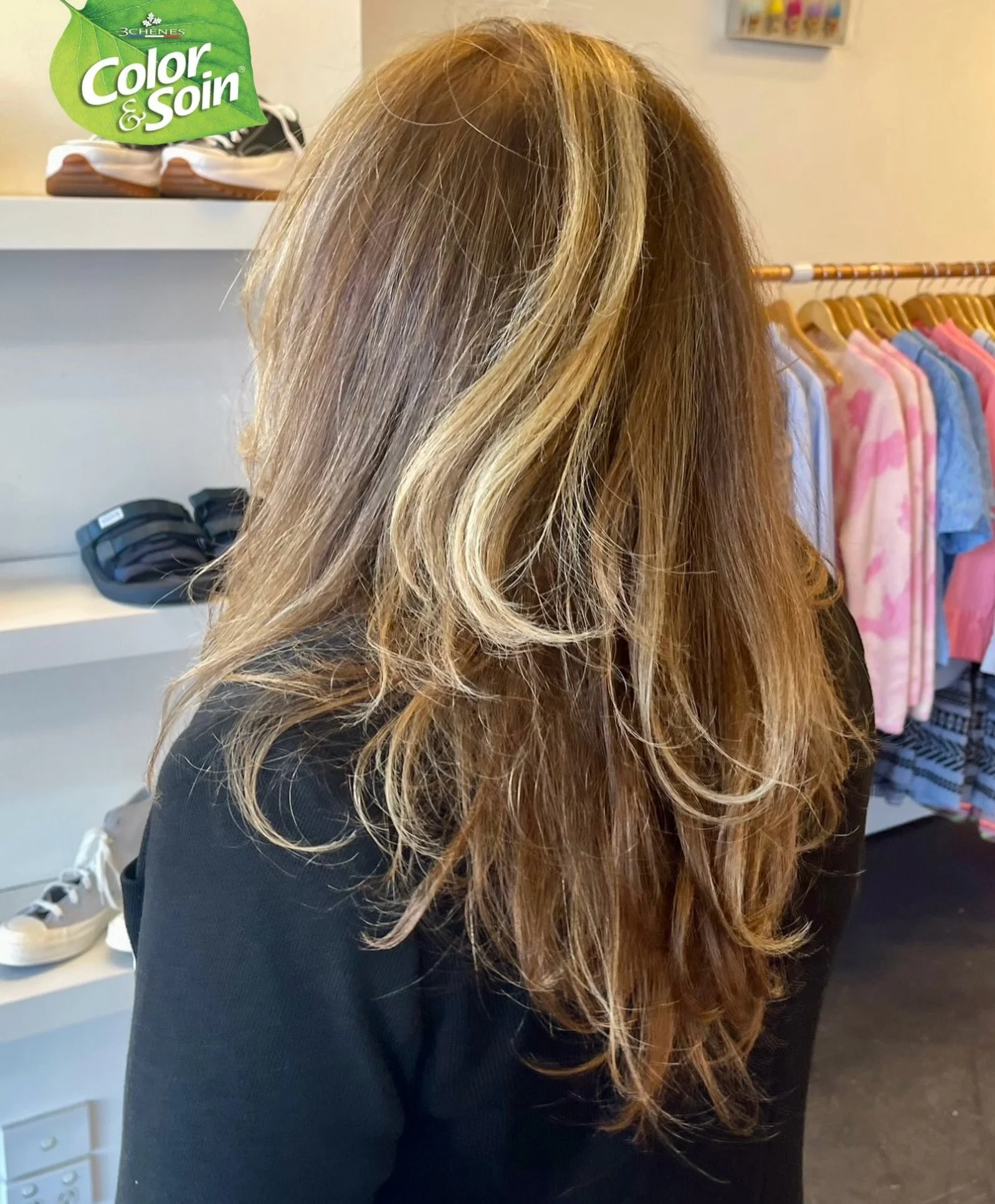 Good hair days start with beautiful colour. 🤎✨
Soft, natural tones, beautiful dimension and a touch of shine. What&rsquo;s not to love?
With Color &amp; Soin, enjoy permanent hair colour enriched with plant extracts, designed to care for your hair w