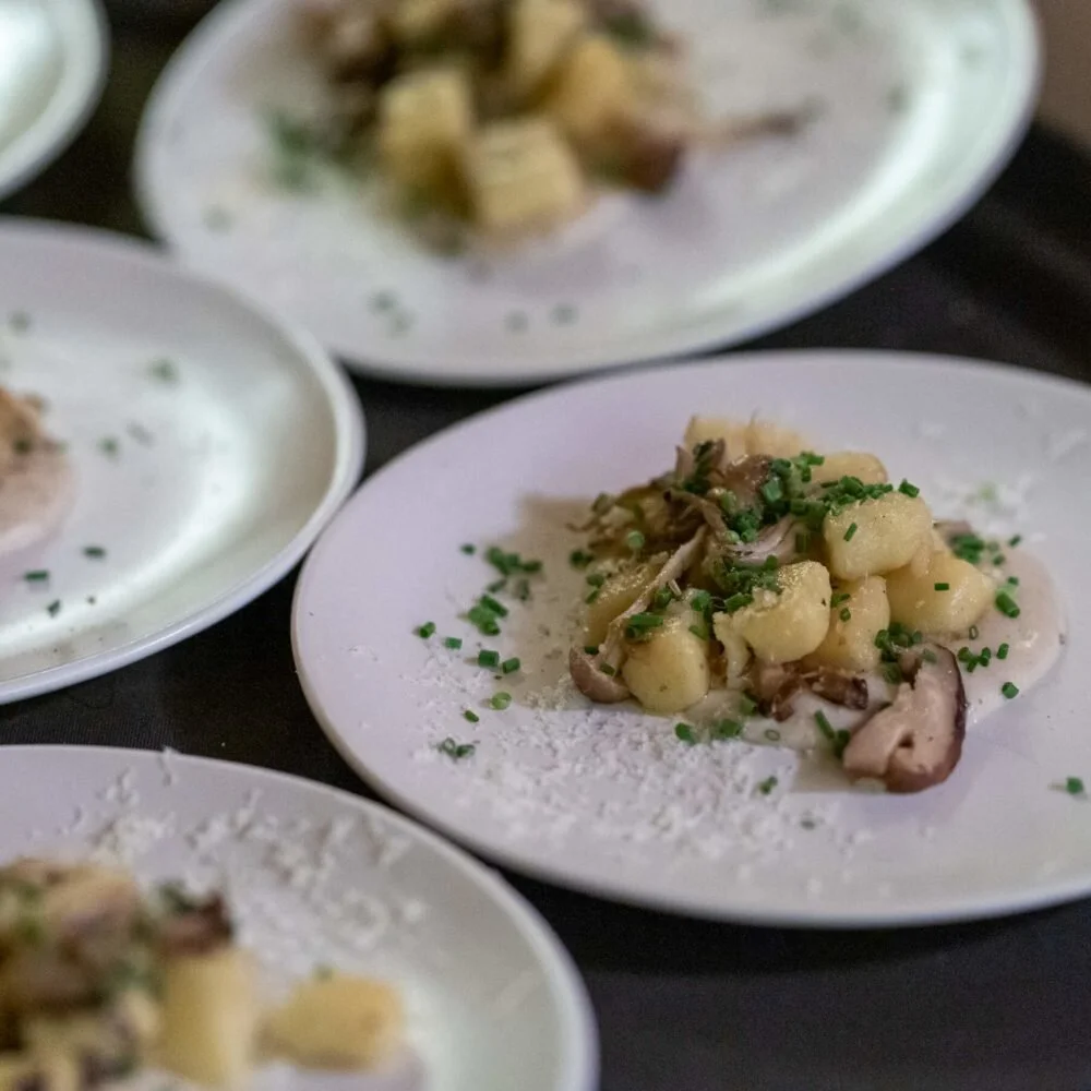 friday-night-dinner-1000x1000.jpg