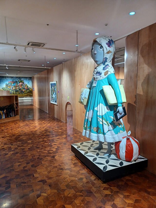 BAKWIT, a sculpture by Renato Barja, Jr. — BRONTË H. LACSAMANA