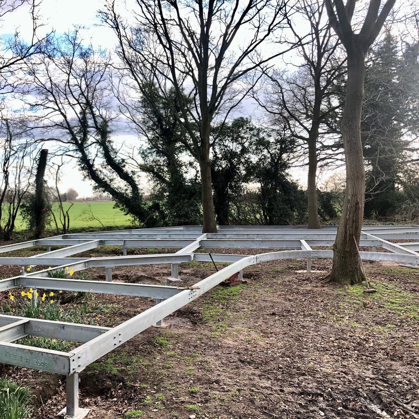 SITE: New family home in Breckland 

The raised steel platform is down for our house in the woods! The frame has been made by our client who has done an amazing job bending the steels that curve around the central oak tree. 

#teamensemble #norfolkar