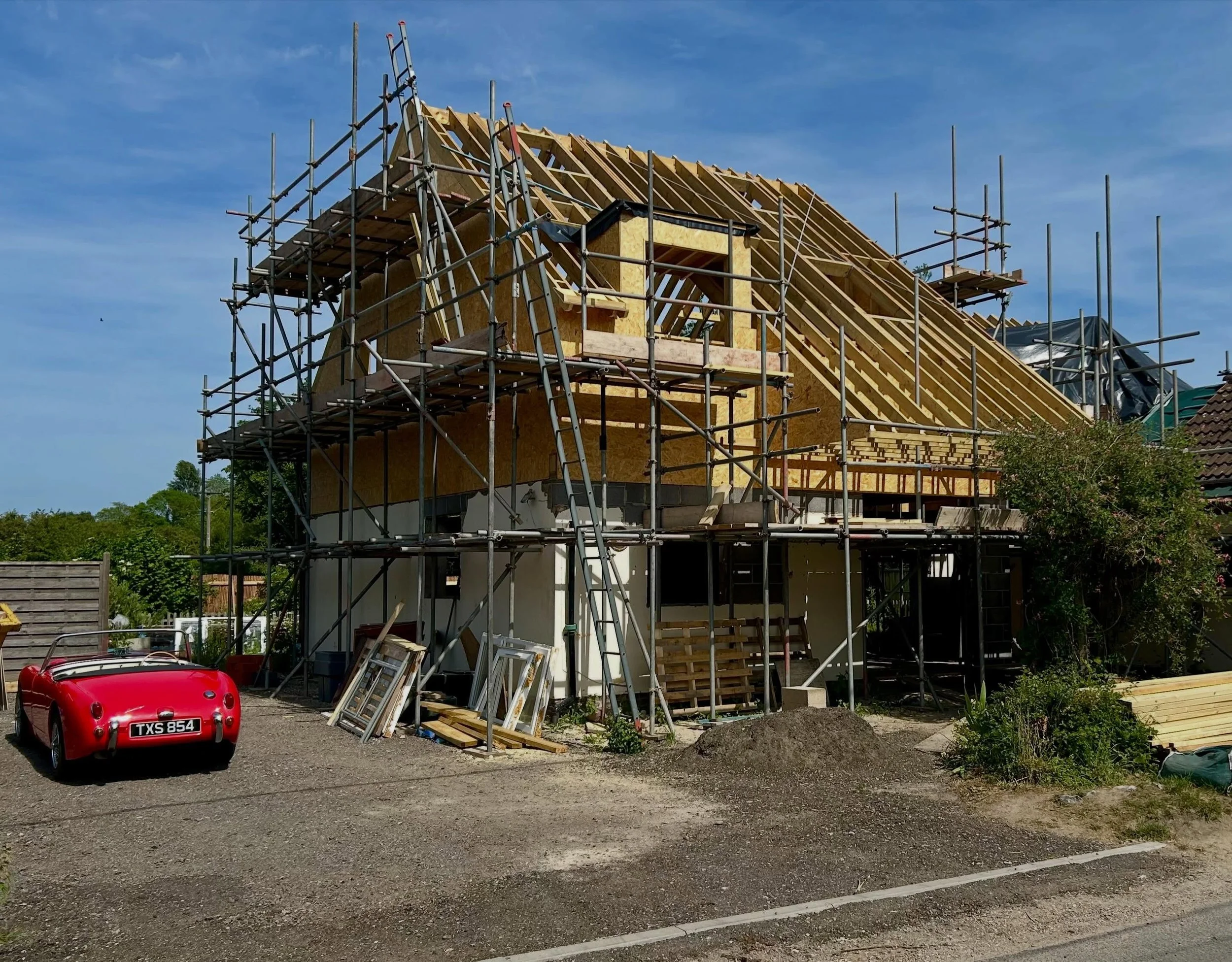 SITE: Bungalow extension and reconfiguration in South Norfolk

Lovely day out for a quick site snoop! It&rsquo;s very exciting to see this come together so quickly. With a new first floor and fully reconfigured ground floor, the young family will be 