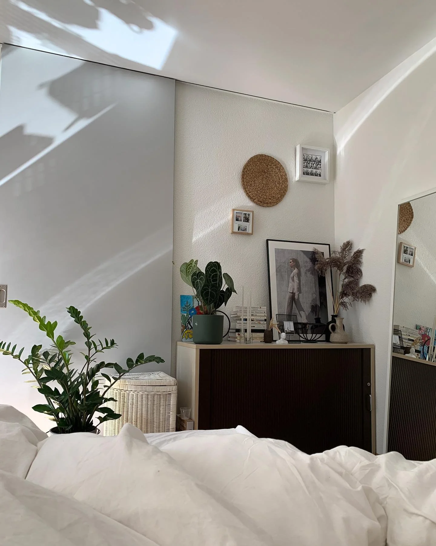 die gliche sache andersch agordnet macht scho en riese unterschied ☀️

#secondhandstyleswitzerland #secondhand #secondhandinterior #plants