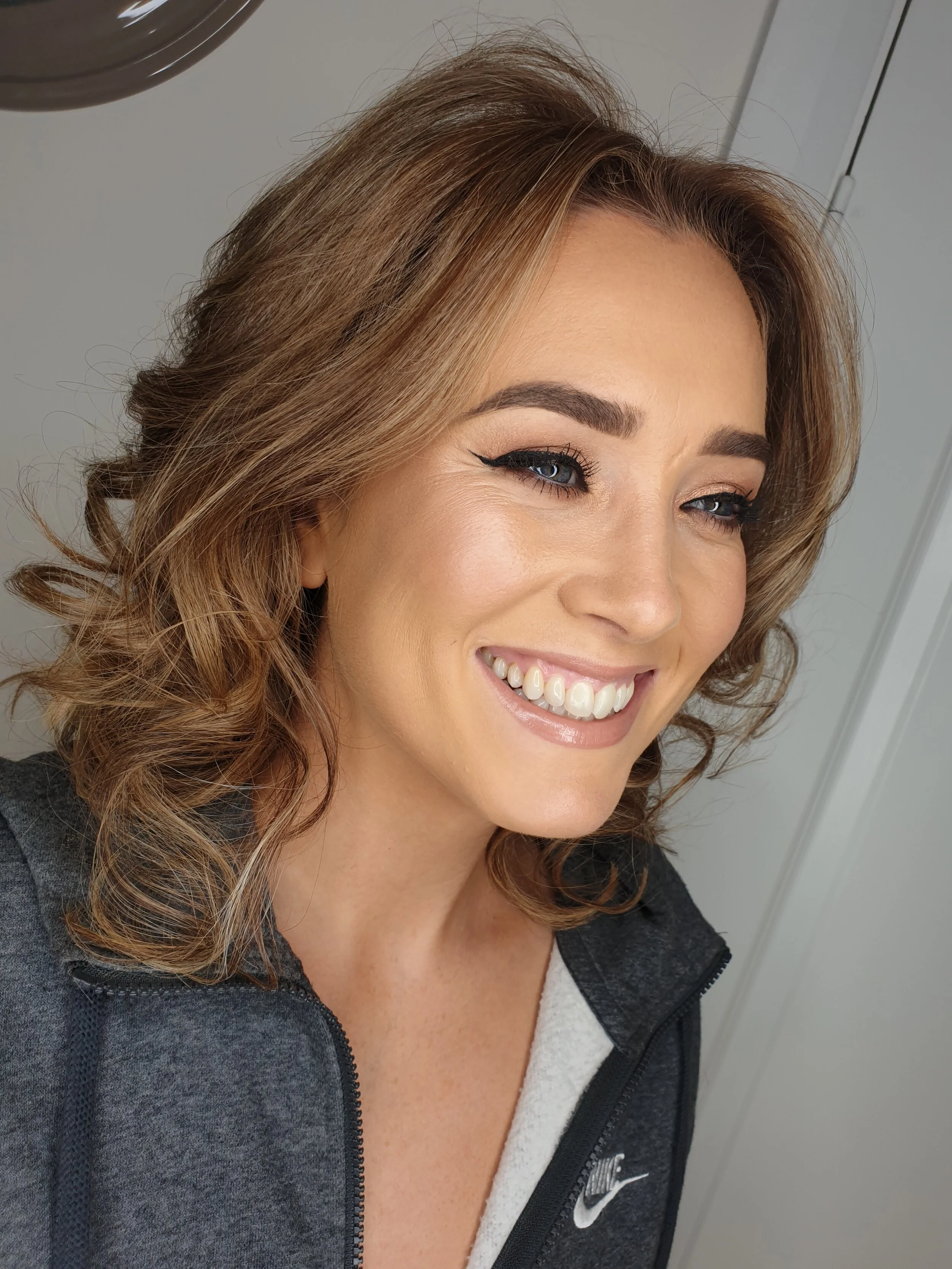 make up 5 .jpg