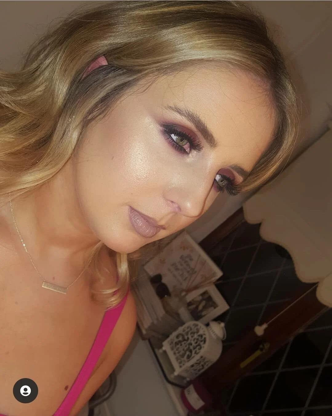 Make up 10.jpg