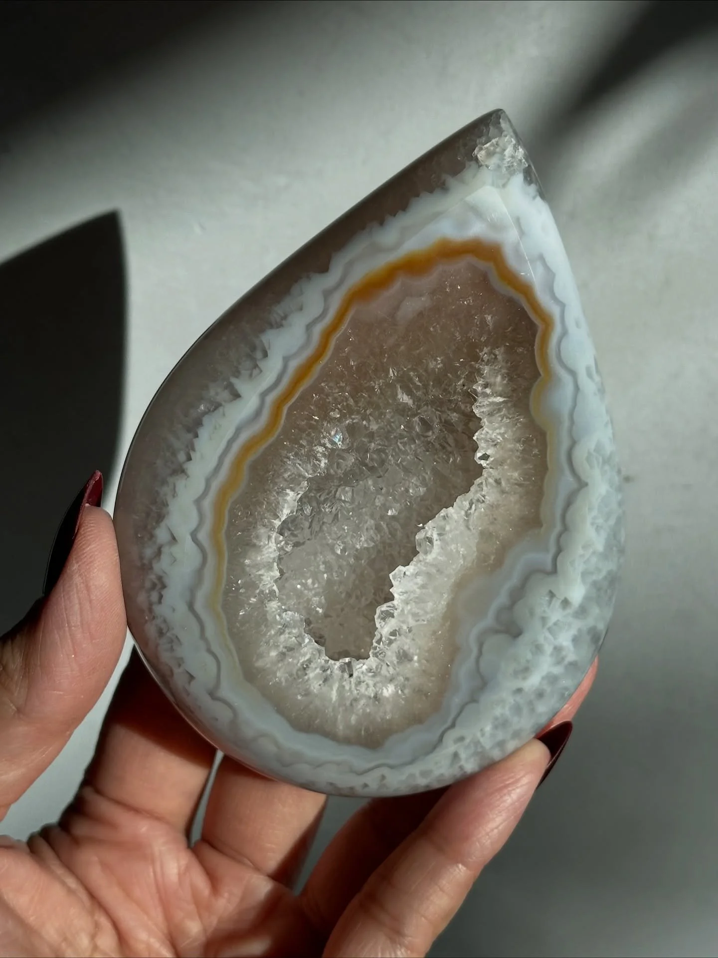 Cloudy with a chance of Agate drops ☁️💧 More Druzy Agate for you! Loving all the sparkle and banding these beauties are giving! 

Catch them on Weds 10/22 during our Story sale starting at 4pm PST