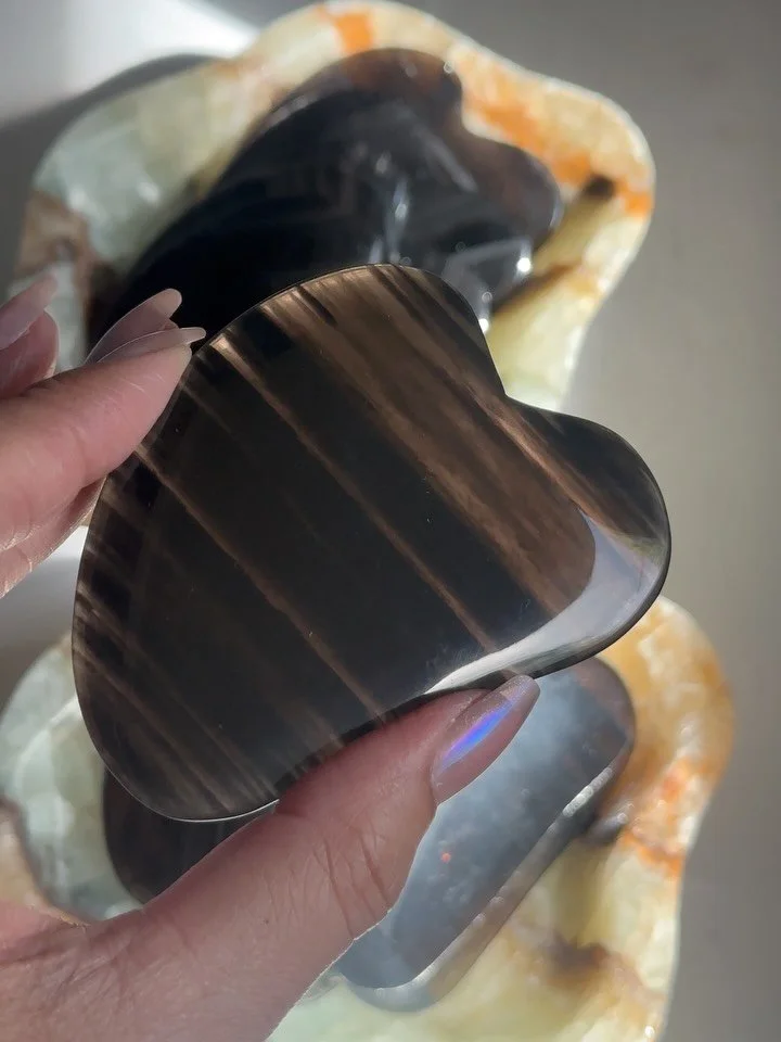 It&rsquo;s almost sale day and we&rsquo;ve got lots more to preview! Take a look at what&rsquo;s been added to the lineup 🤩

Tune in on Monday, 3/23 at 5pm PST to see them up close. 

✨ Midnight Lace Obsidian Gua Sha RESTOCK!
✨ Serpentine Dragon Hea