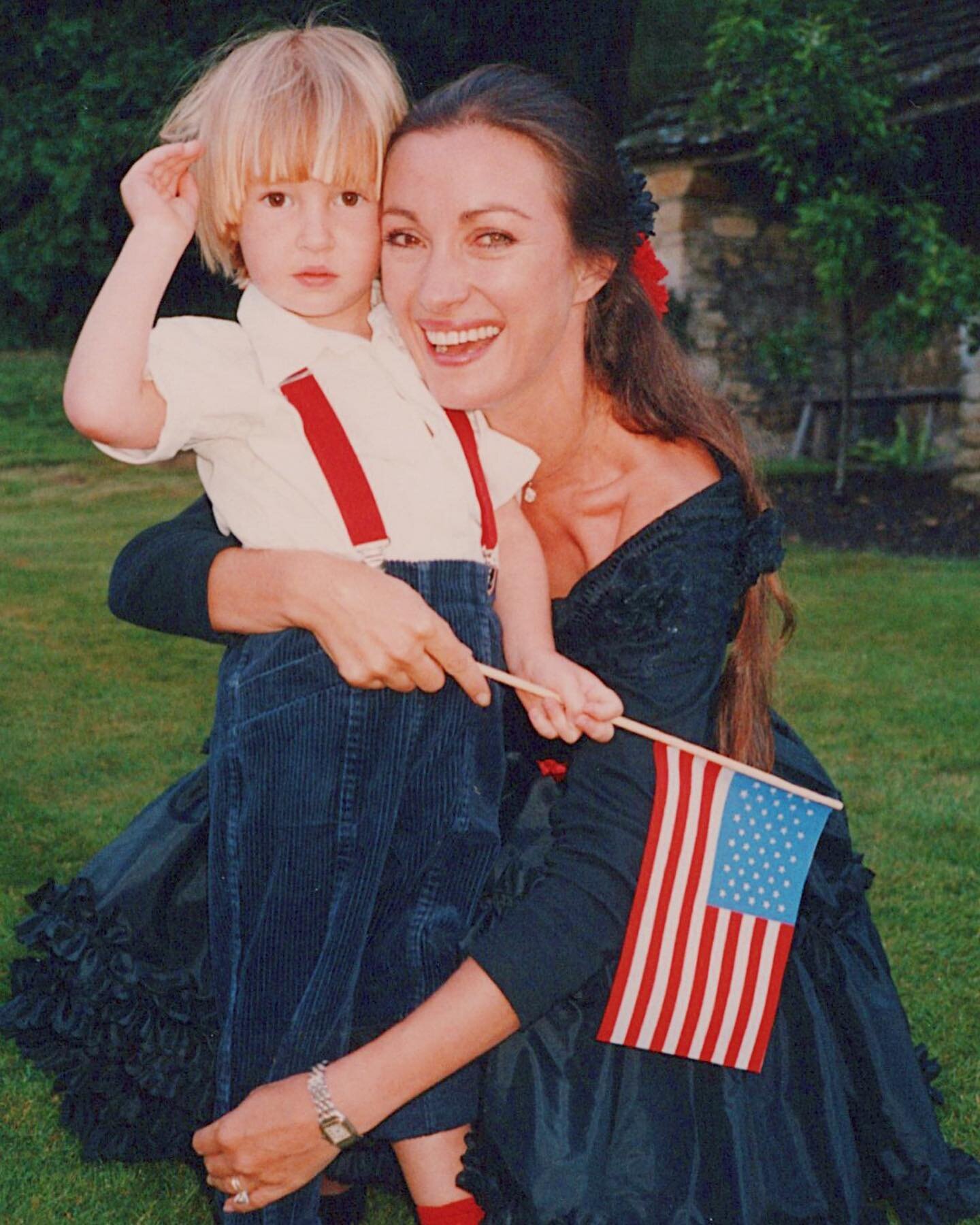 Happy #OpenHeartsSunday and 4th of July to everyone back in the States! 🇺🇸 I wanted to share this throwback with Sean for all of you! 😊 If you&rsquo;re celebrating, remember to always be safe! 💥