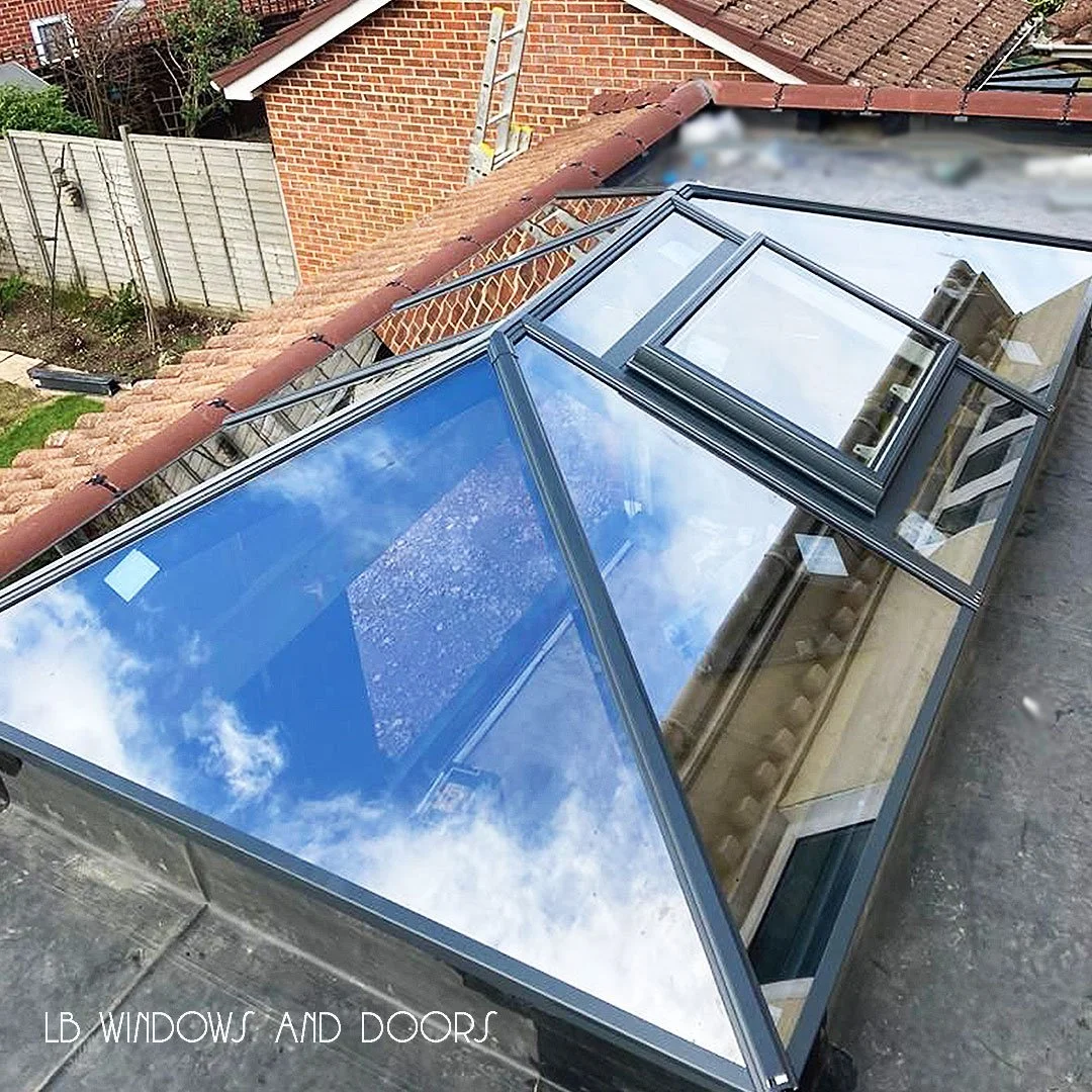 Anthracite-Grey-Aluminium-Rooflight-with-Electric-Opener.jpg