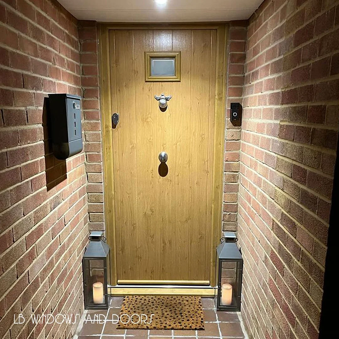 Oak-Effect-Composite-Front-Door.jpg