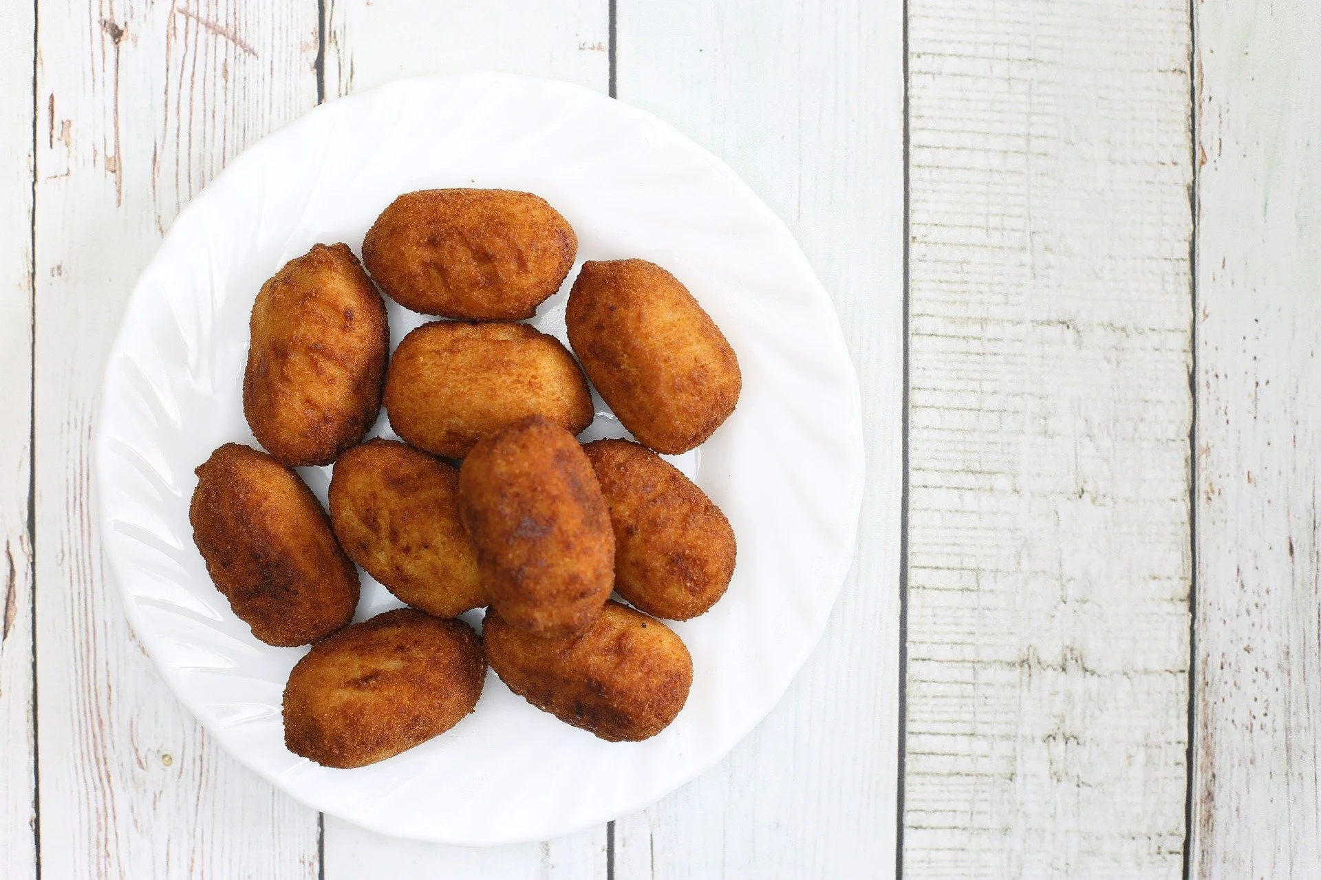 Bacalaitos o croquetas de bacalao