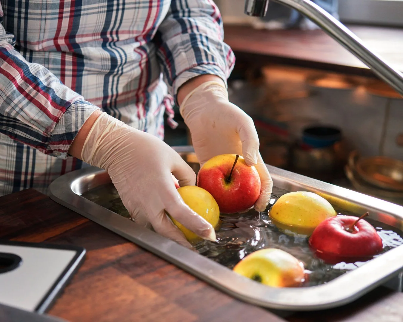 Aumenta la gastroenteritis en Chile y expertos entregan claves para prevenirla