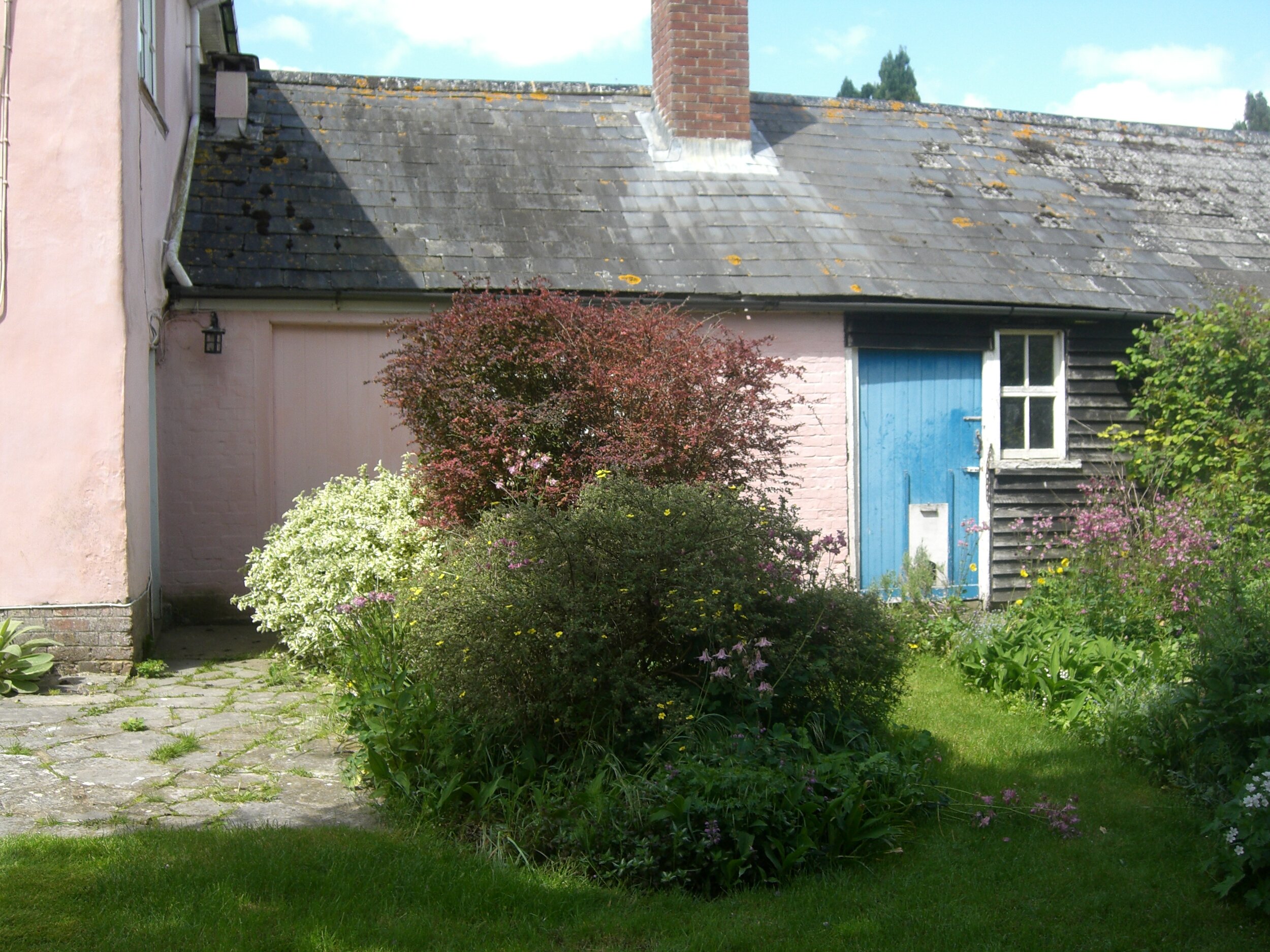 Exterior prior to kitchen living room extension