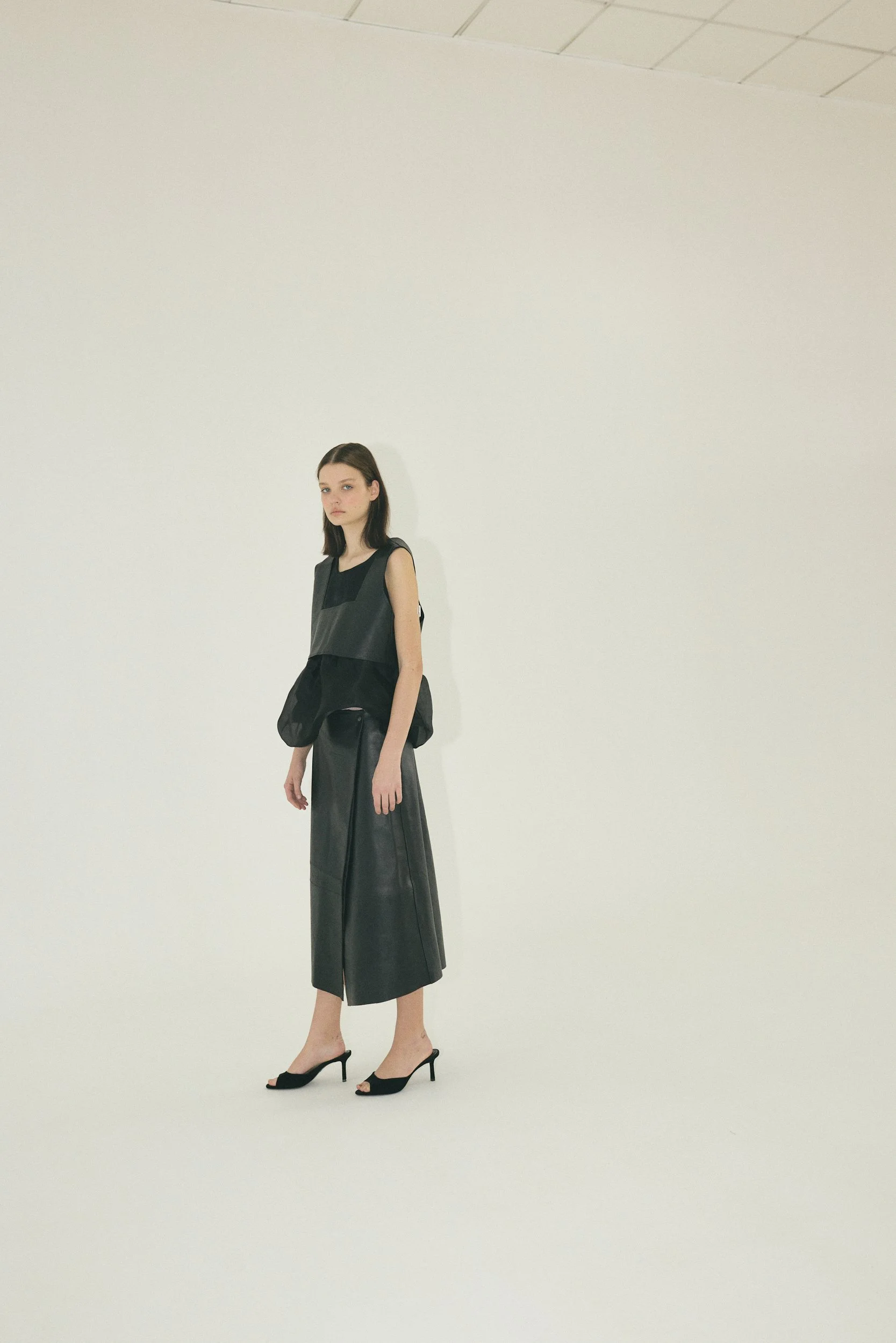 STUDIO CUT FW264108.jpg