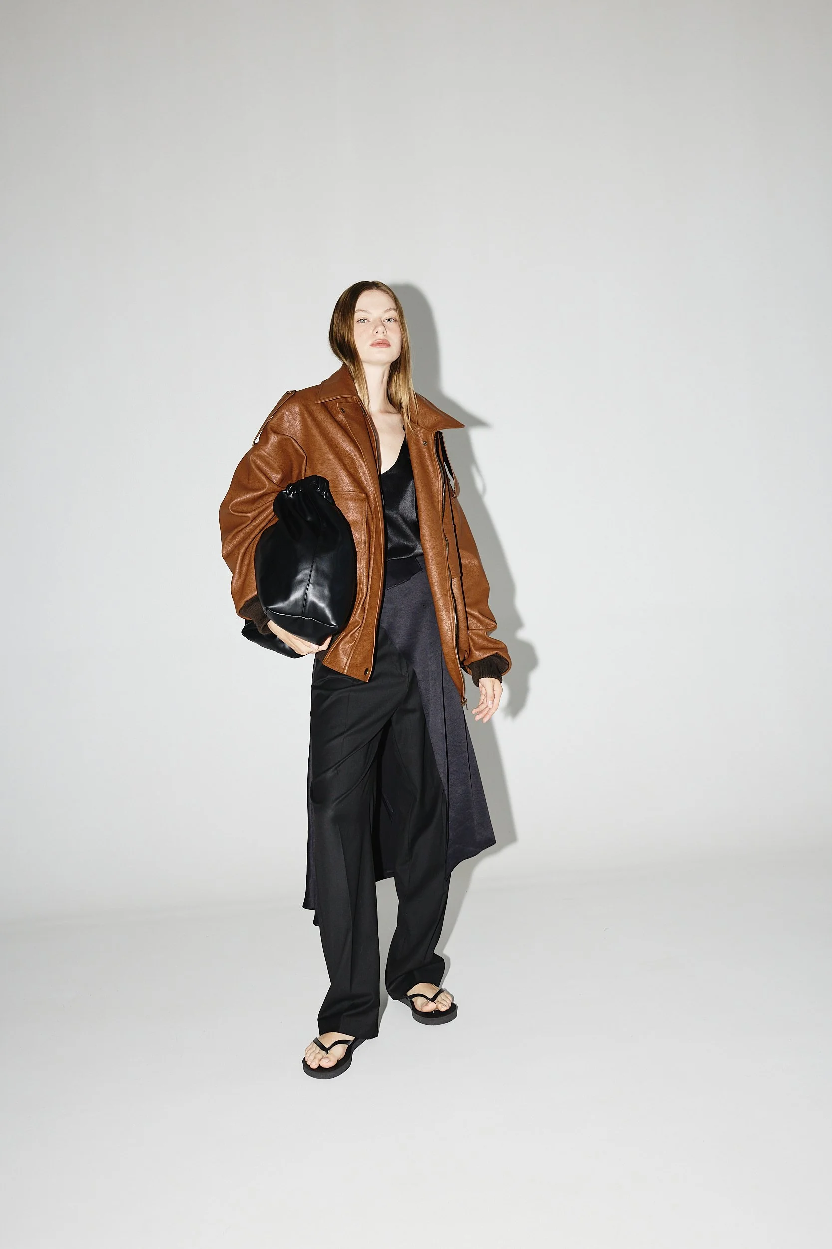 STUDIO CUT RESORT260041 4.jpg
