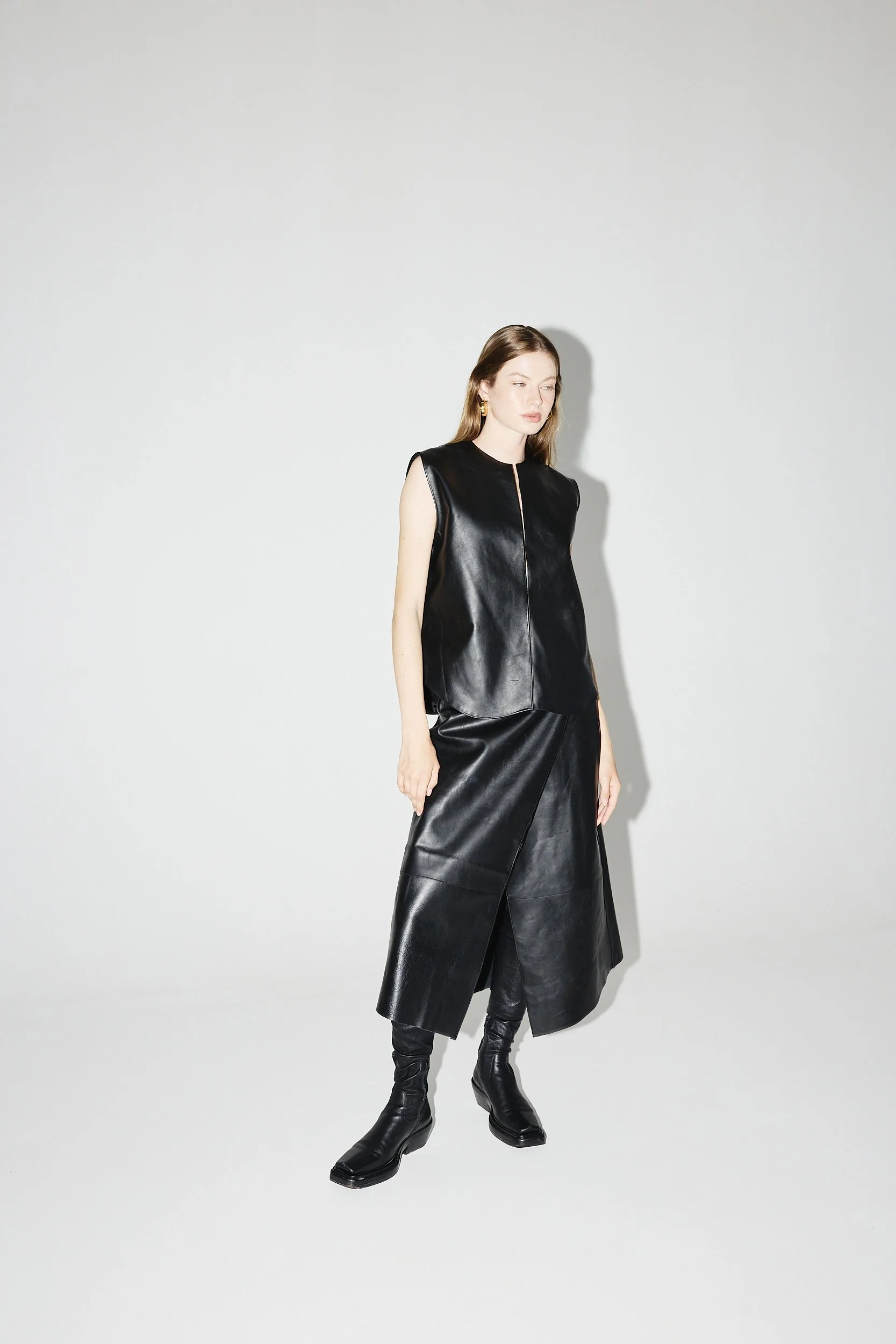 STUDIO CUT RESORT260062 2.jpg