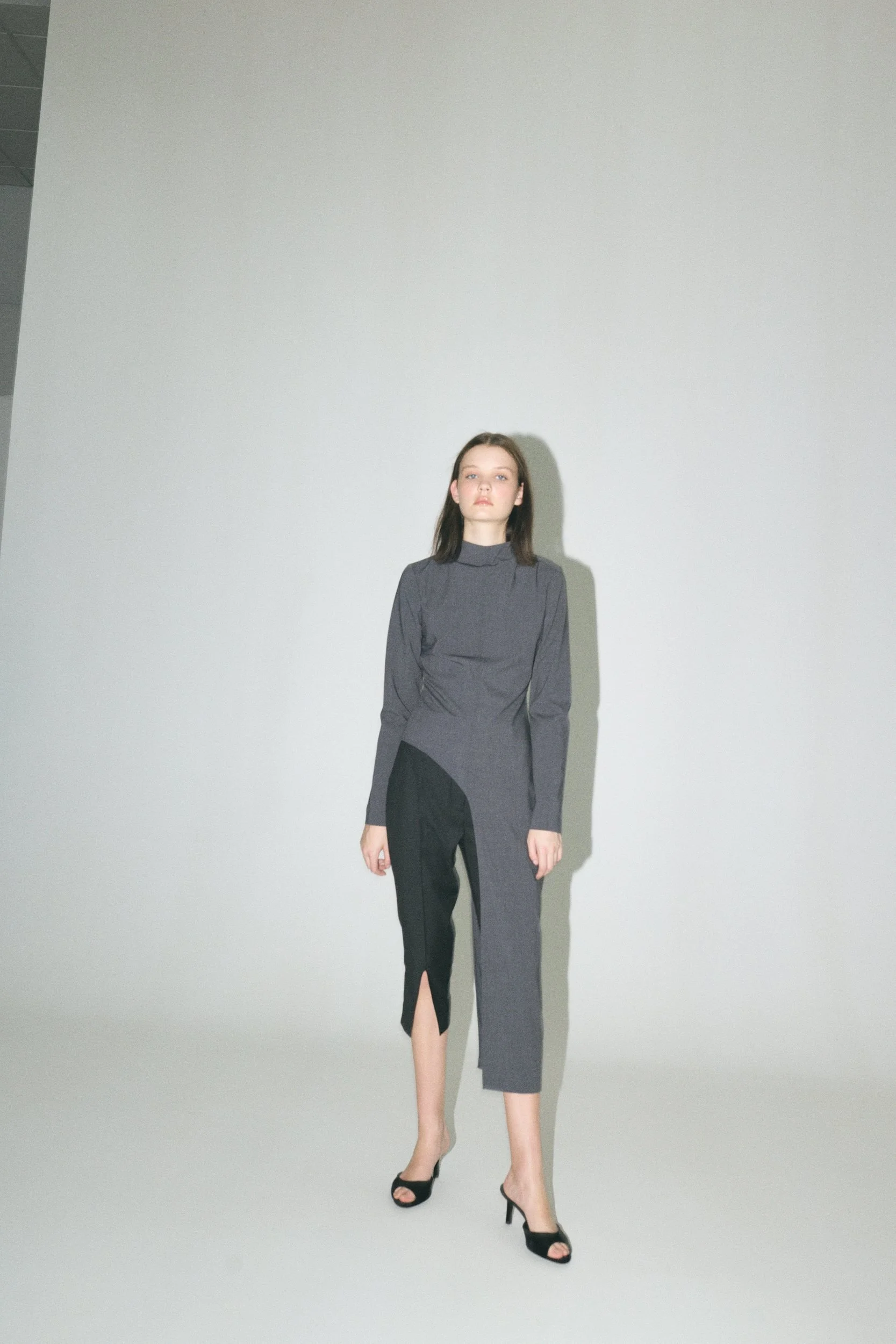 GREY ASSYMETRIC TOP