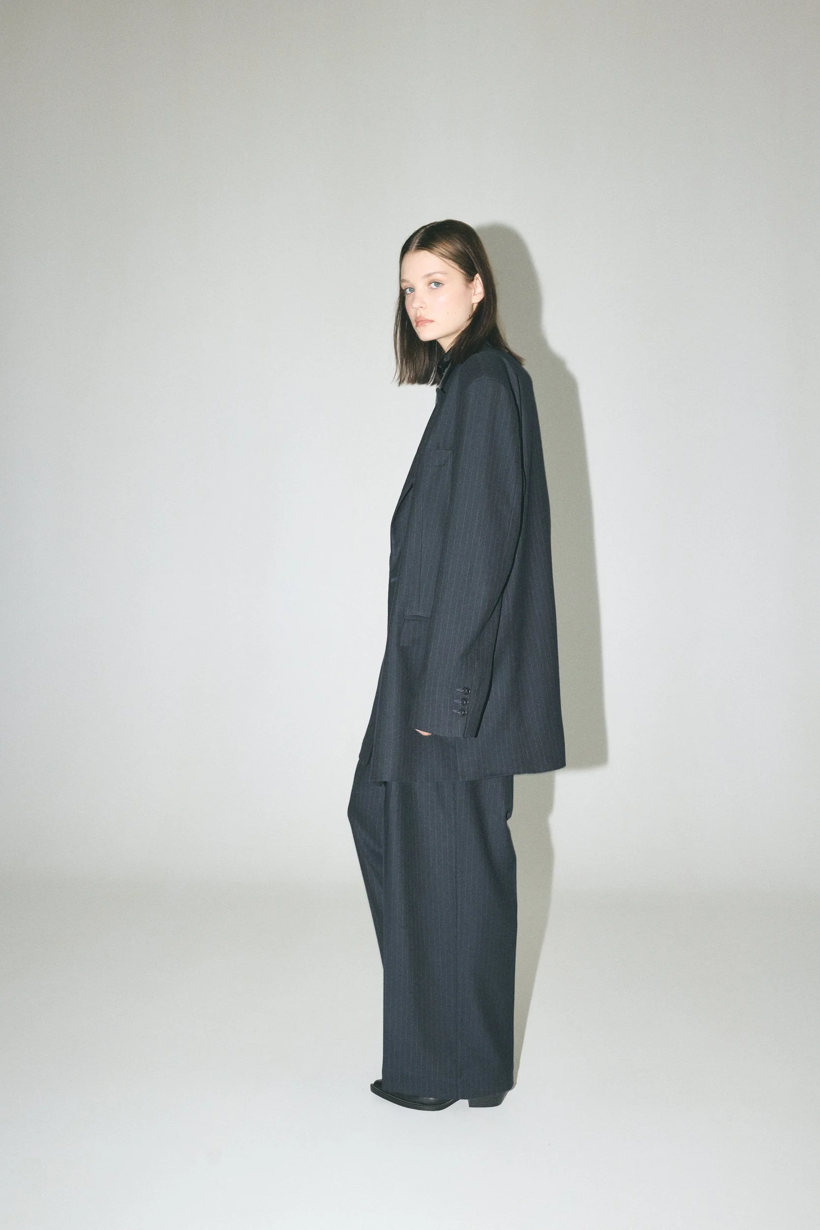 STUDIO CUT FW264998.jpg