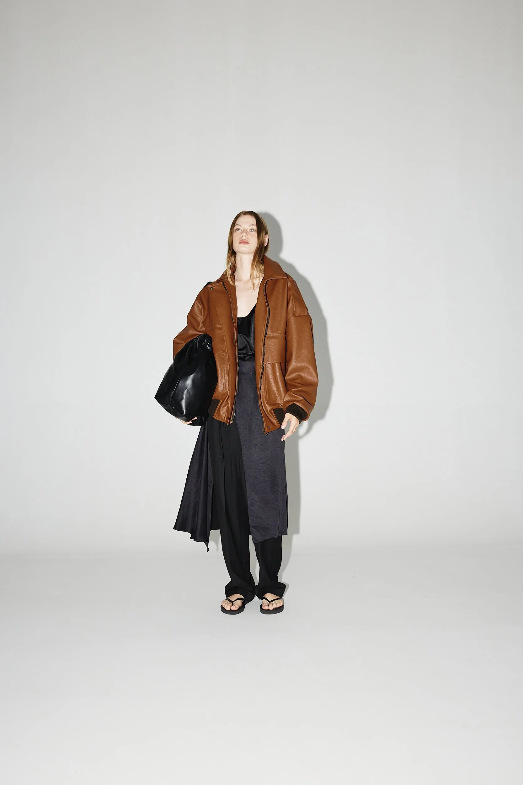 STUDIO CUT RESORT260059 4.jpg