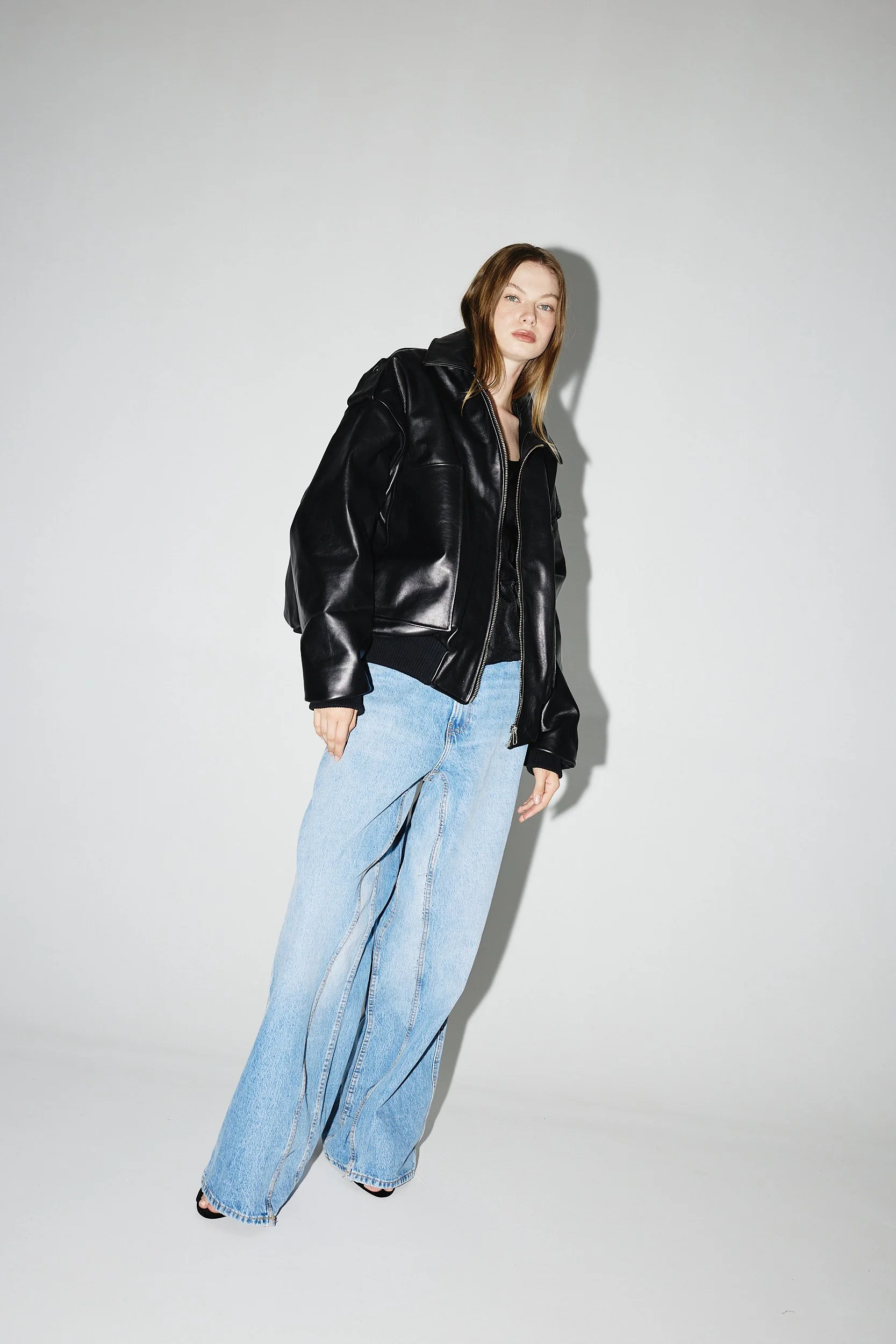 STUDIO CUT RESORT260501.jpg