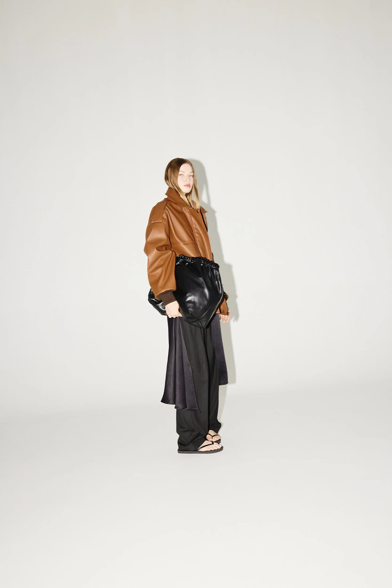 STUDIO CUT RESORT260069 4.jpg