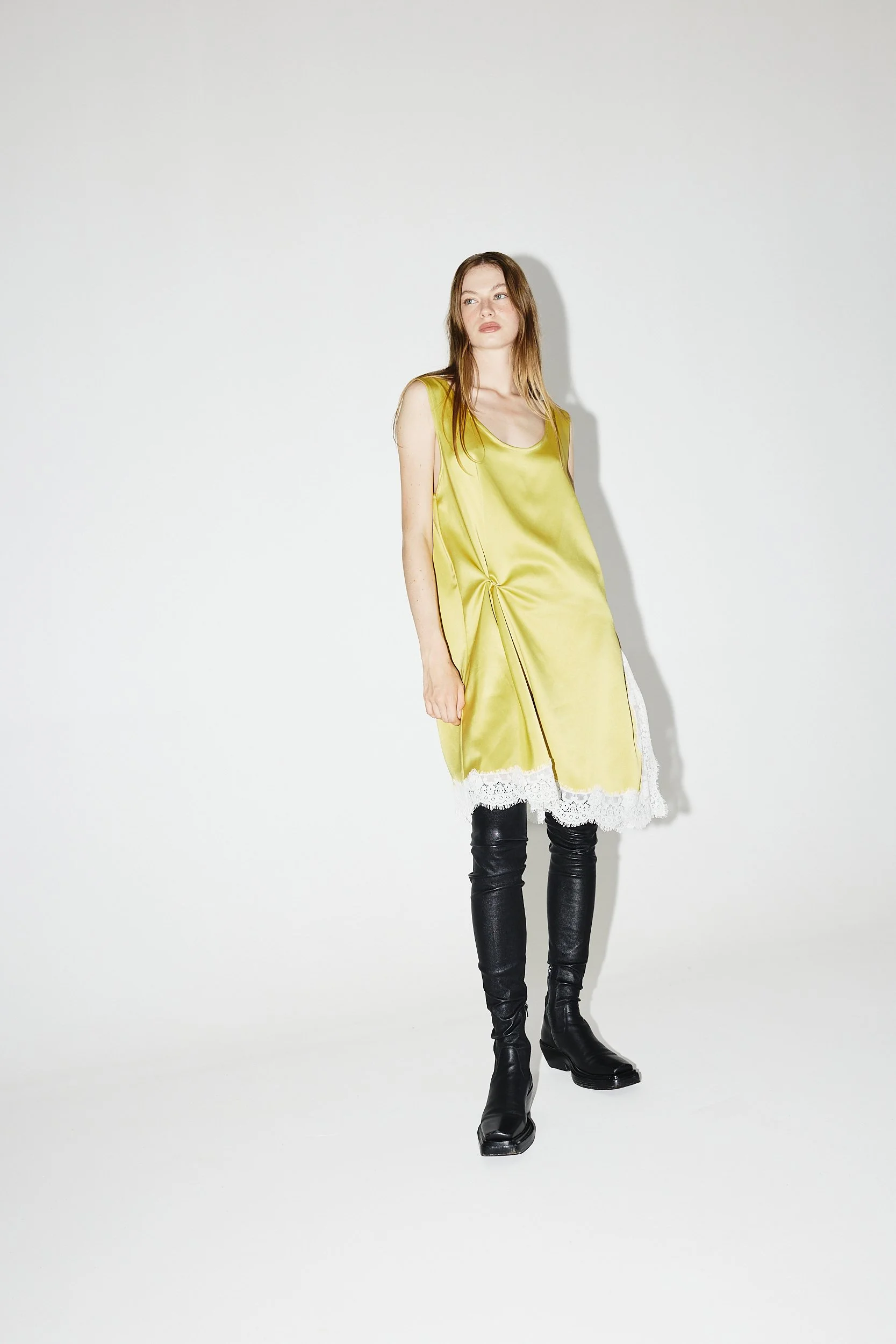 STUDIO CUT RESORT260162.jpg