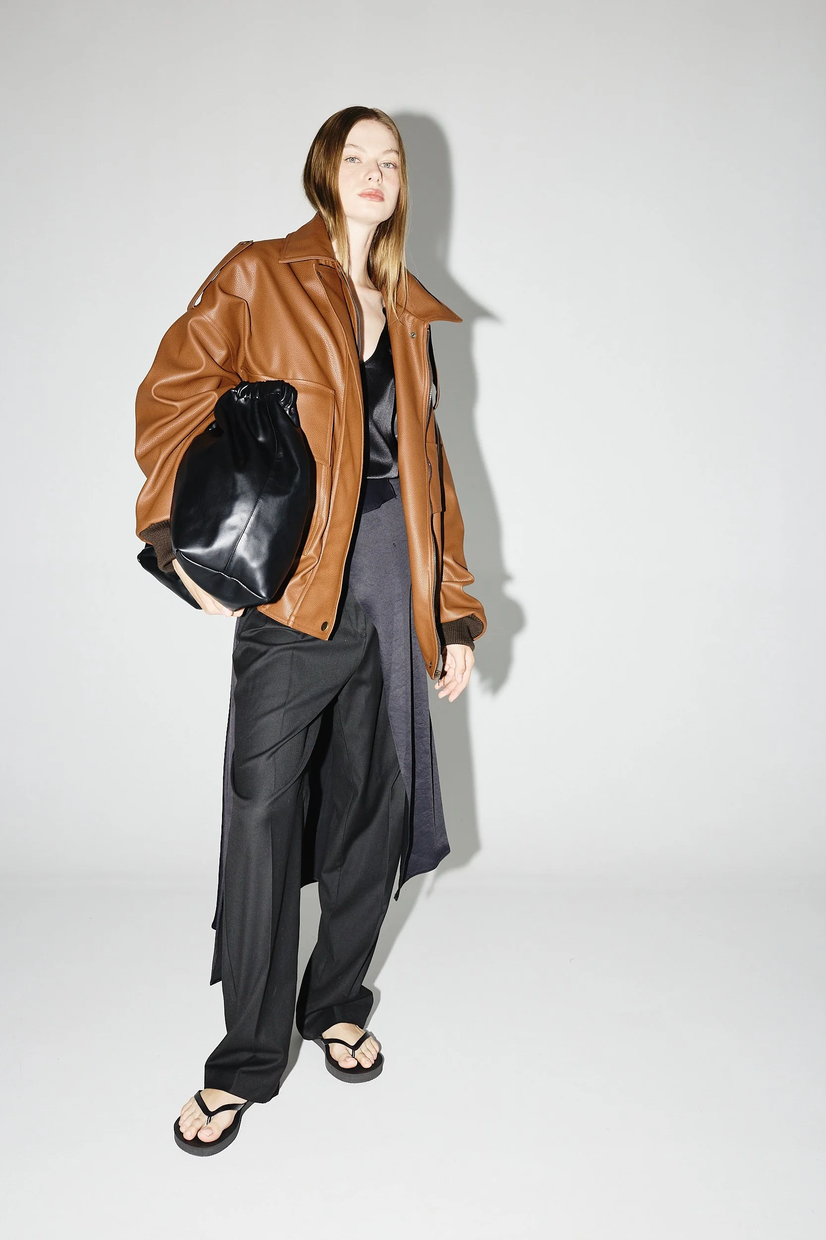 STUDIO CUT RESORT260044 4.jpg