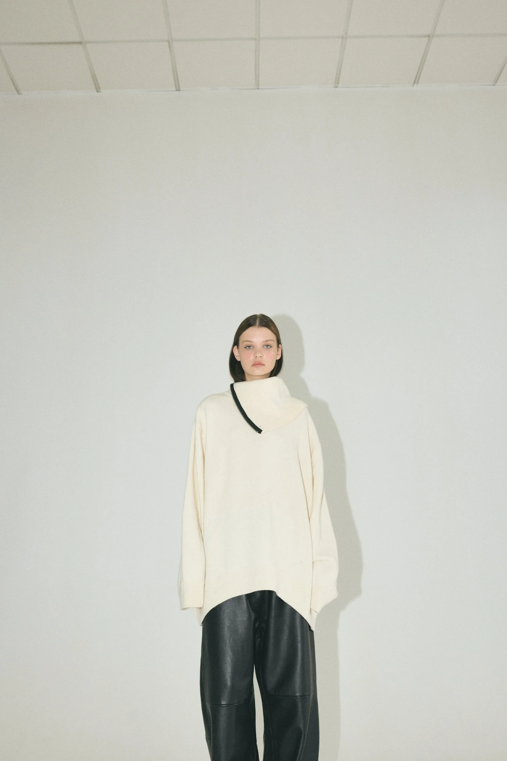 STUDIO CUT FW262995.jpg