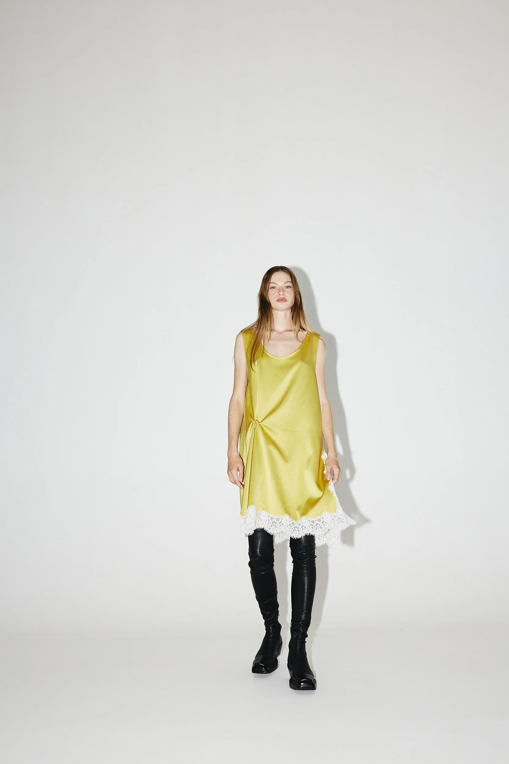 STUDIO CUT RESORT260153.jpg