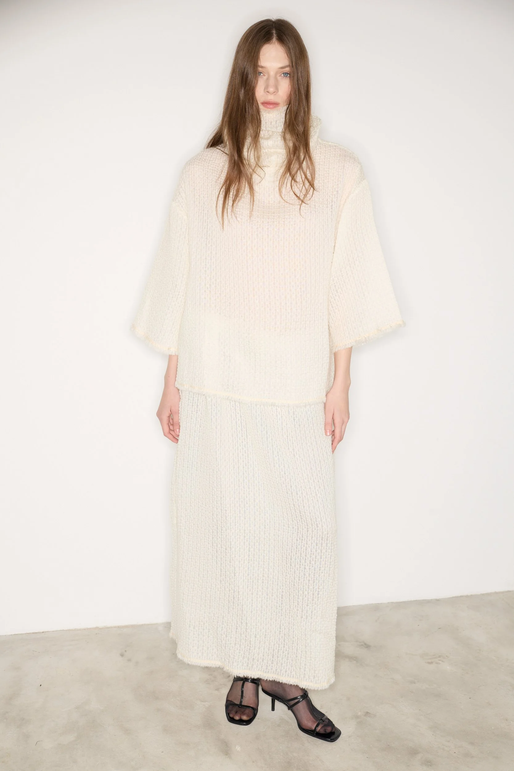 STUDIO CUT FW25_33060.jpg