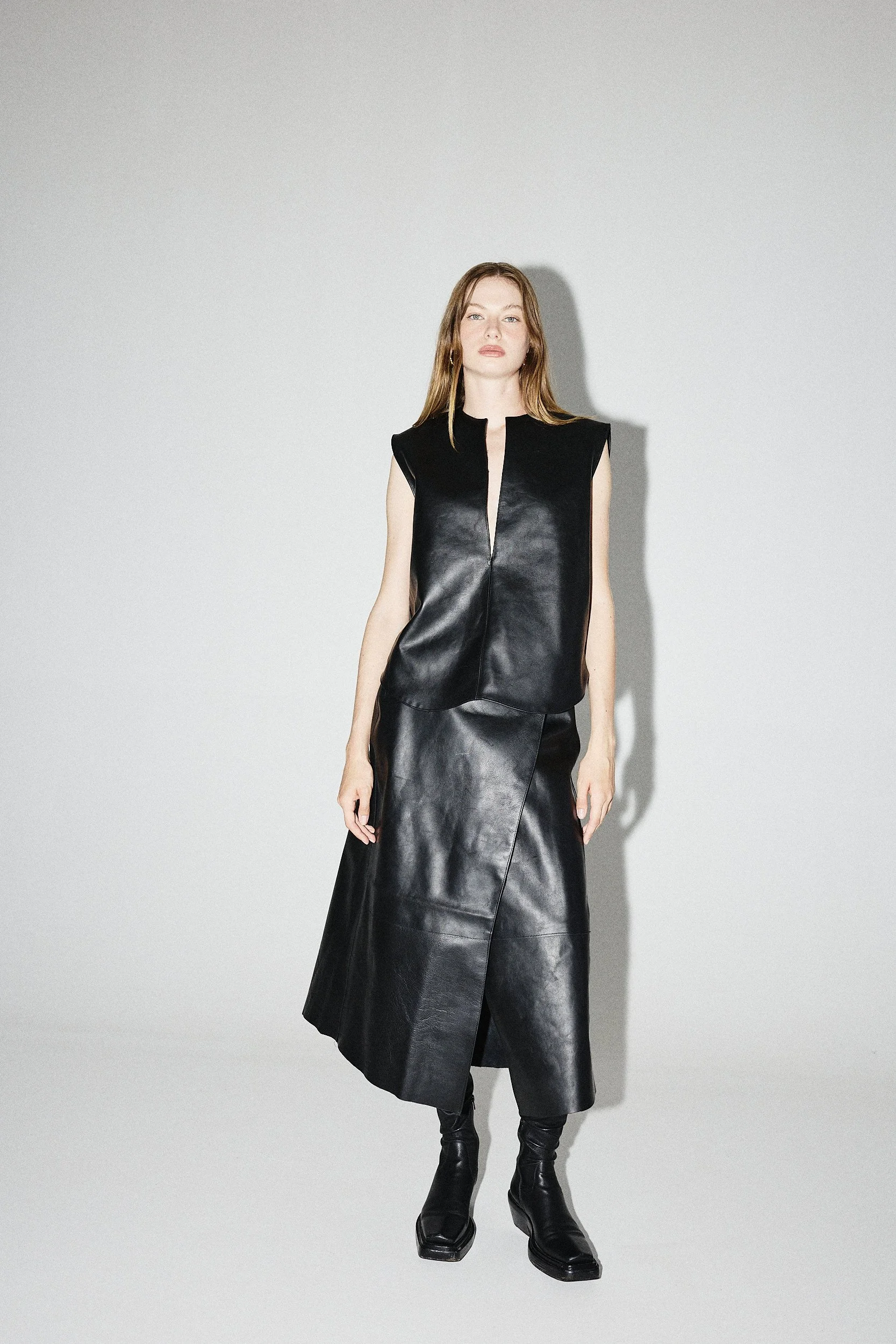 STUDIO CUT RESORT260037 2.jpg
