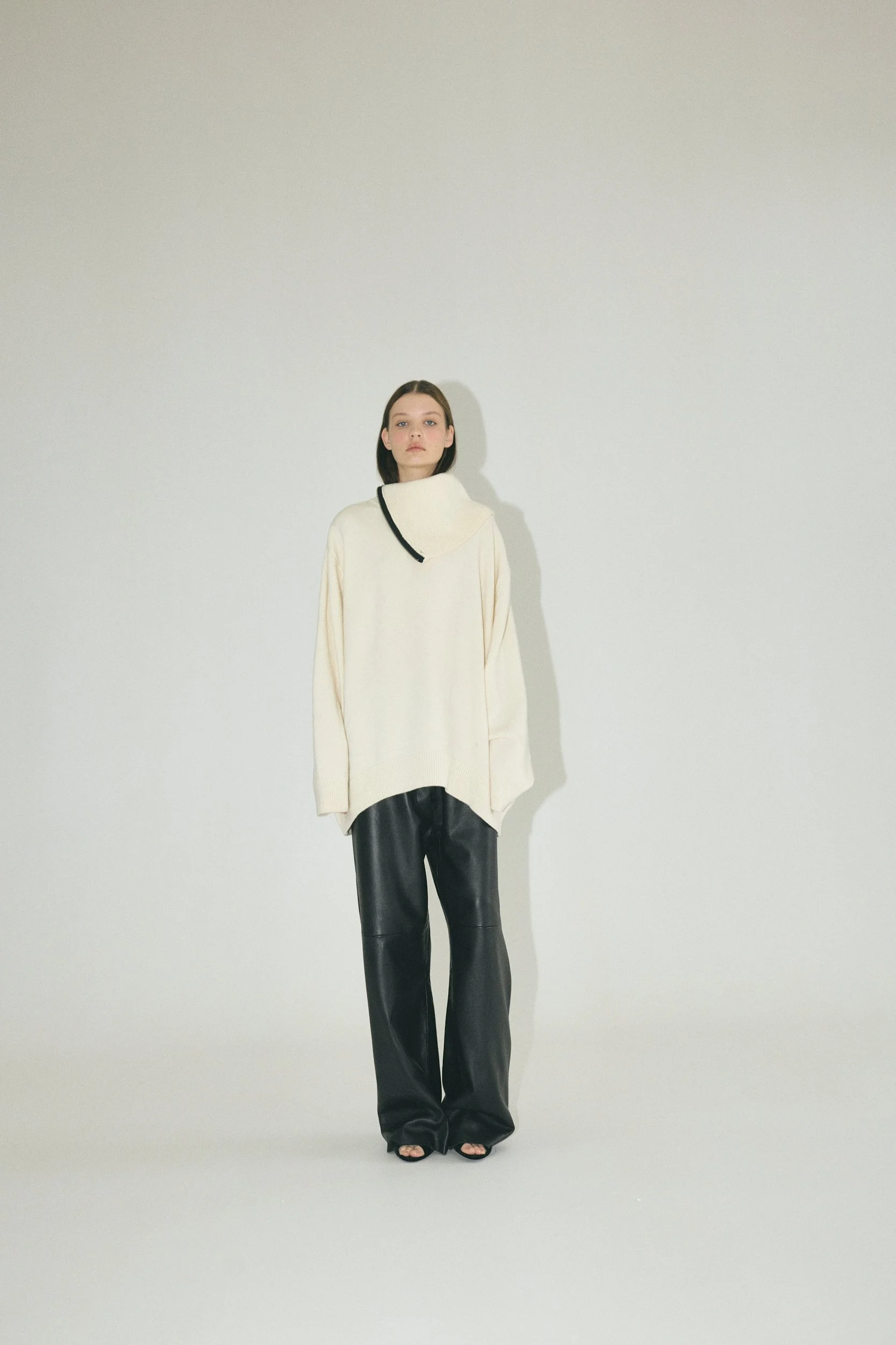 STUDIO CUT FW262997.jpg