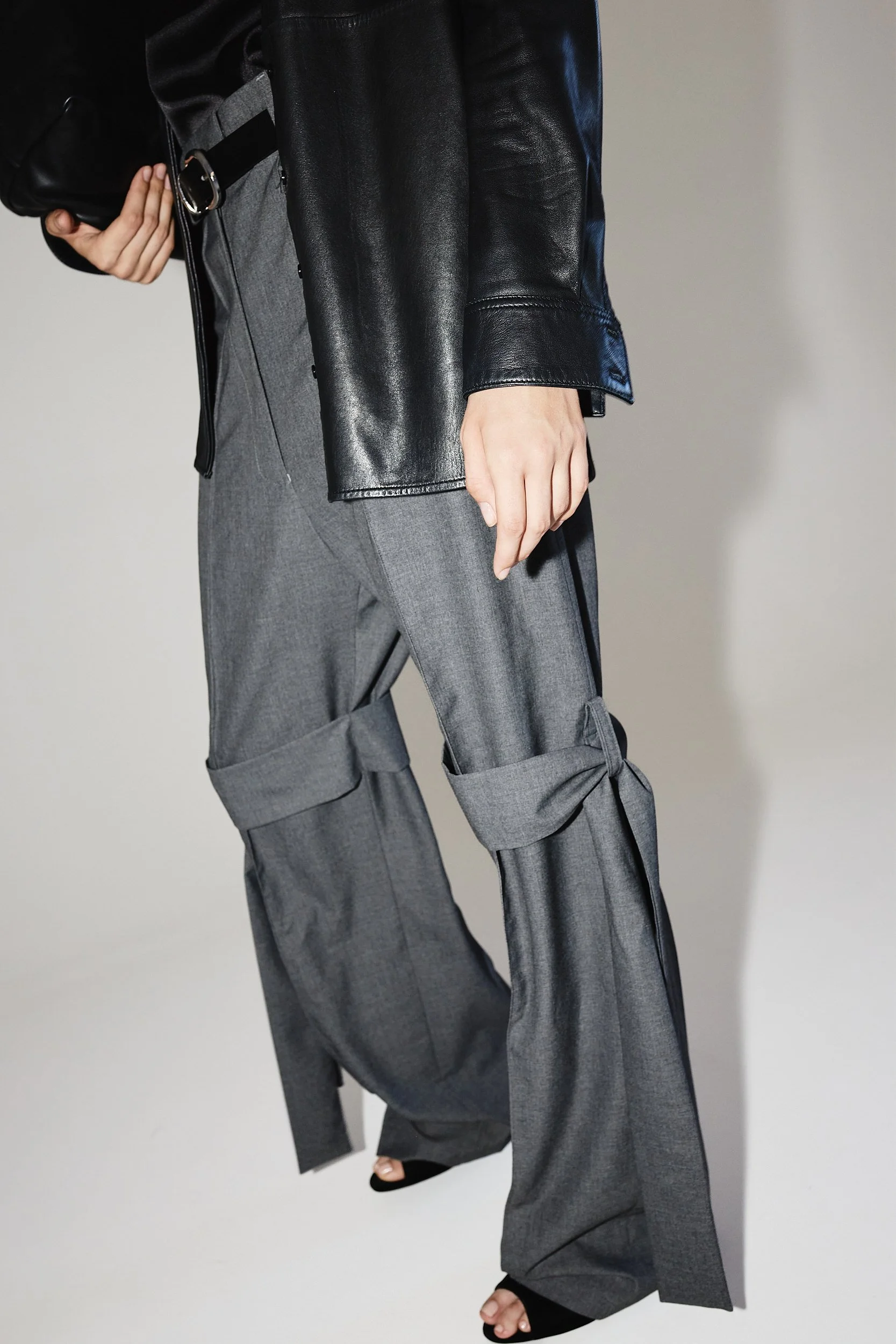 STUDIO CUT RESORT260398.jpg