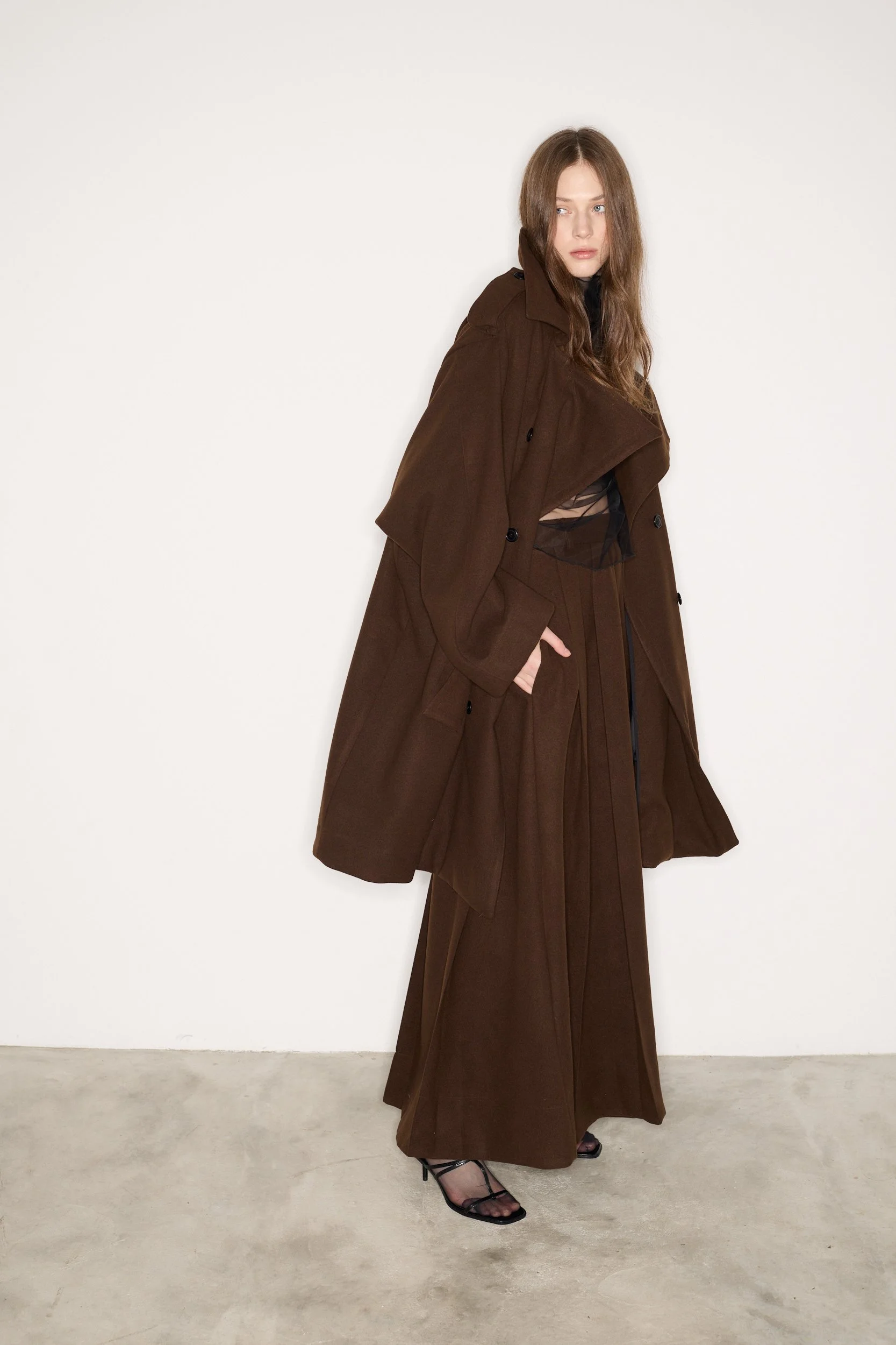 STUDIO CUT FW25_33176.jpg