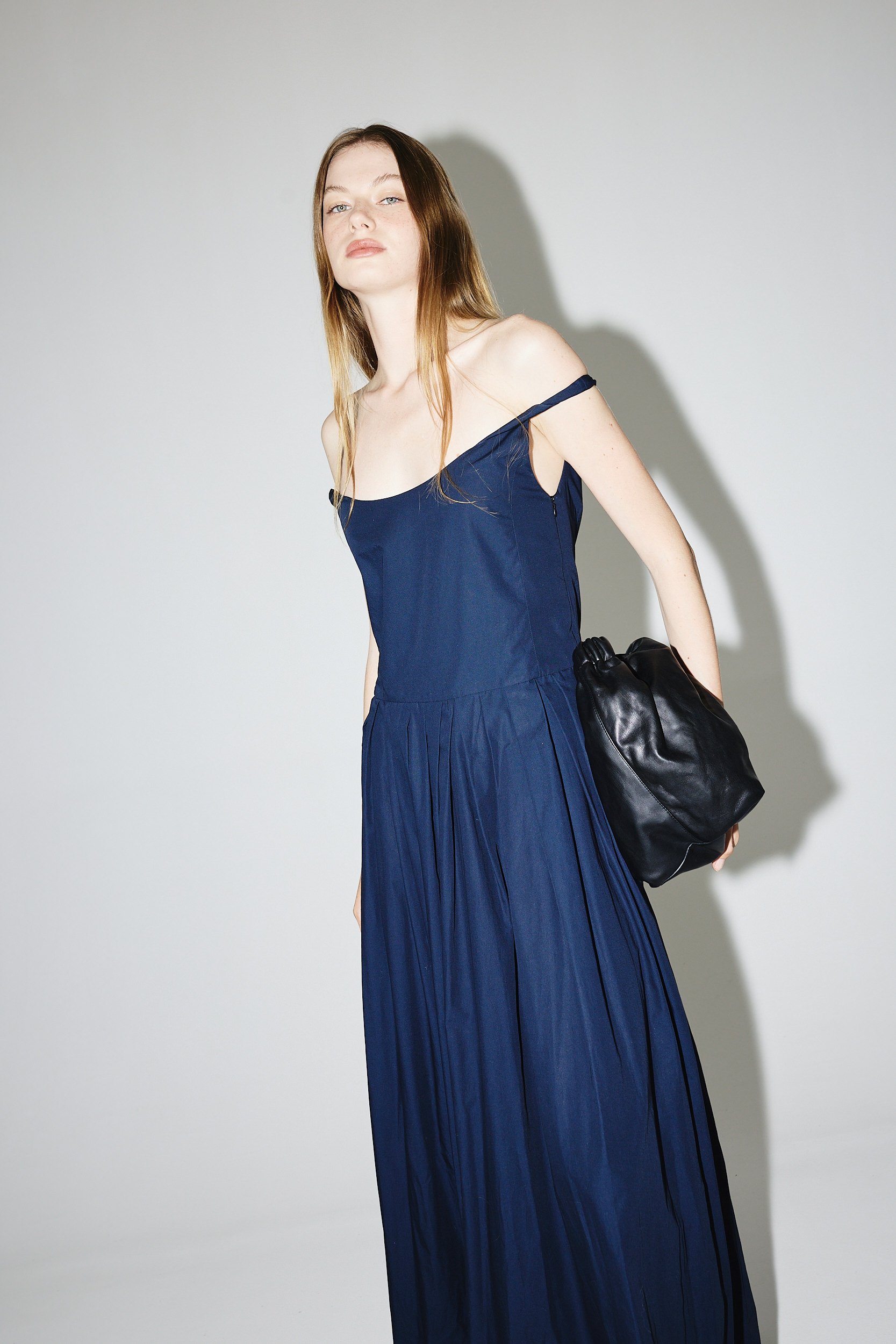 STUDIO CUT RESORT260198 3.jpg