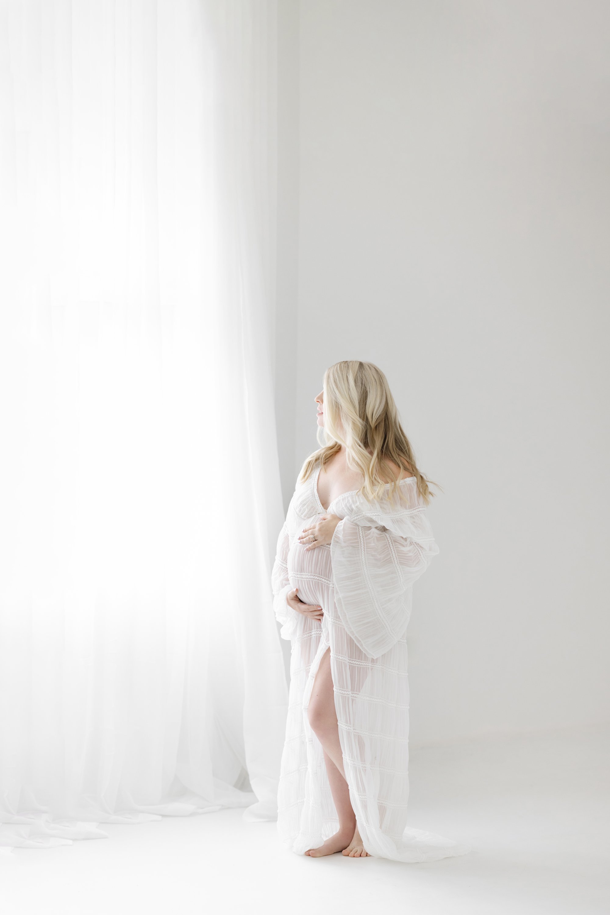A Feminine Maternity Photo Session Denver