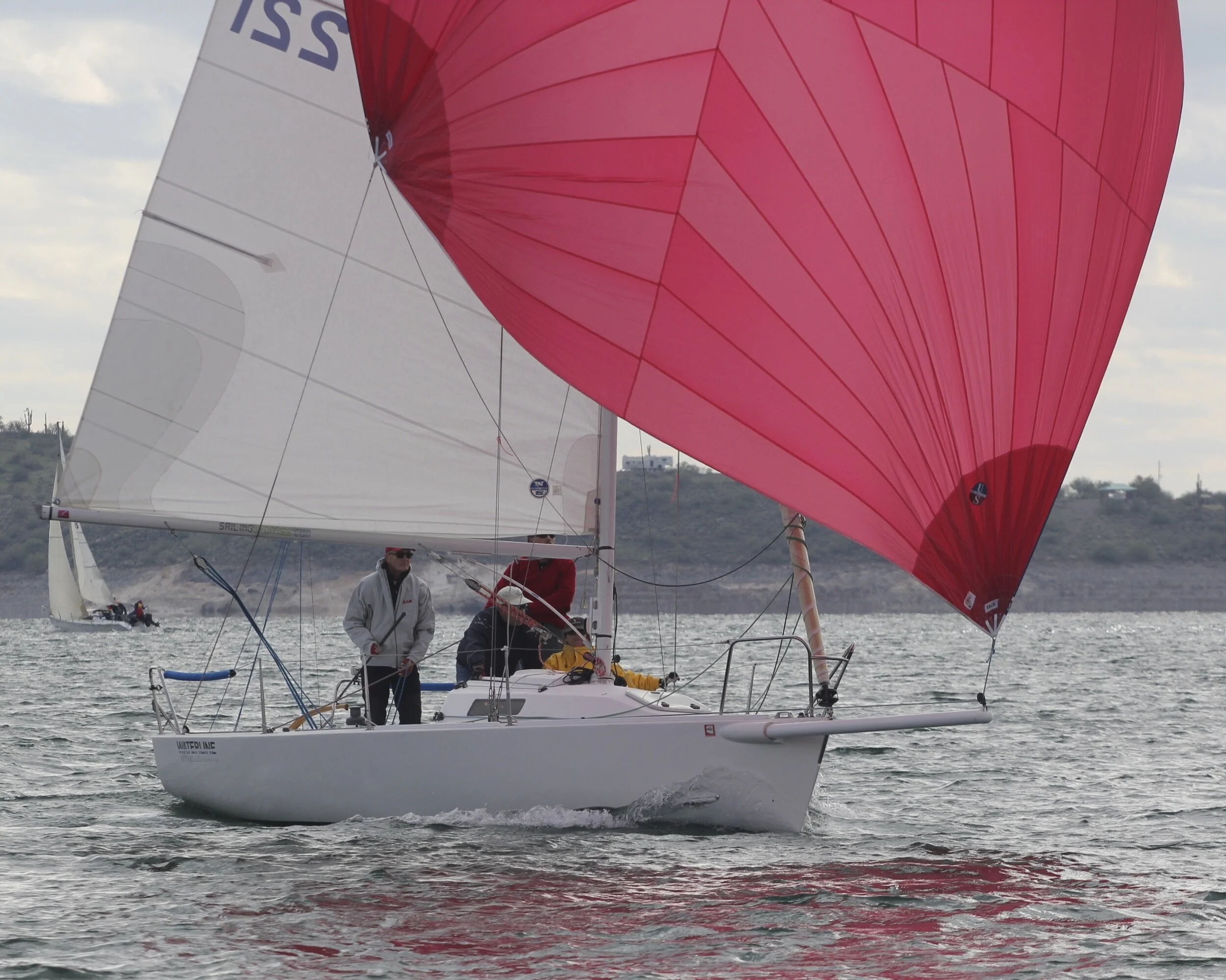 Who needs the sea? In Arizona, sailors take the lake 