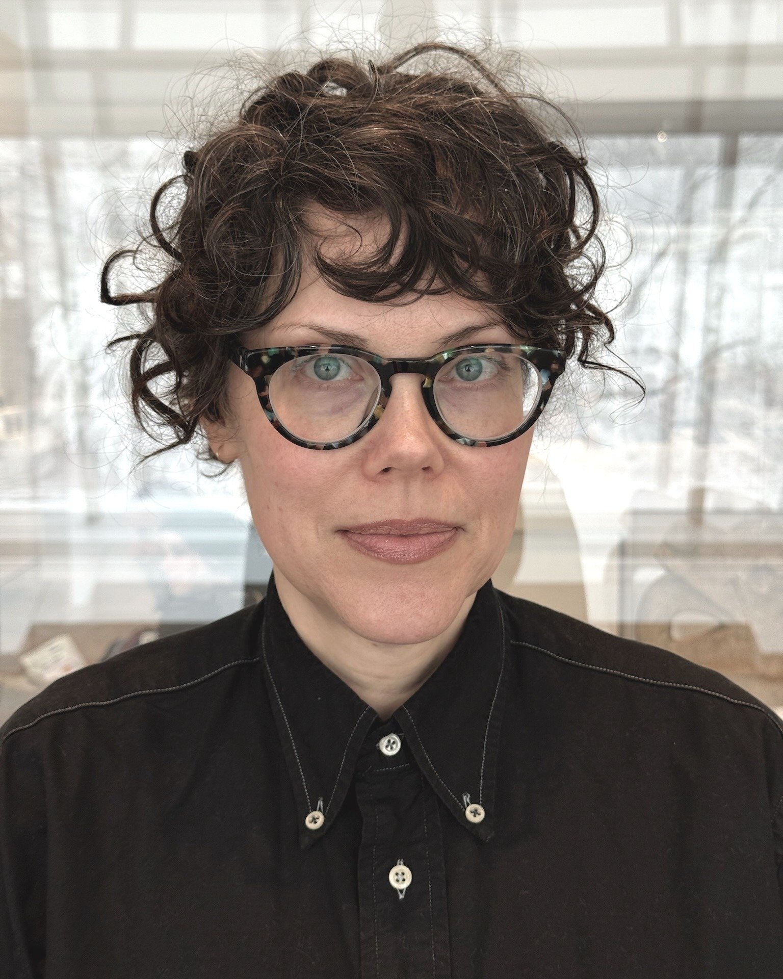 Meet Kate Gorman! Her mail art is now available for free in MEP's Library Arts Program

Kate is a conceptual artist and writer based in Washington, DC. Working with audio/video recordings and printmaking, she uses language, movement, and color to exp