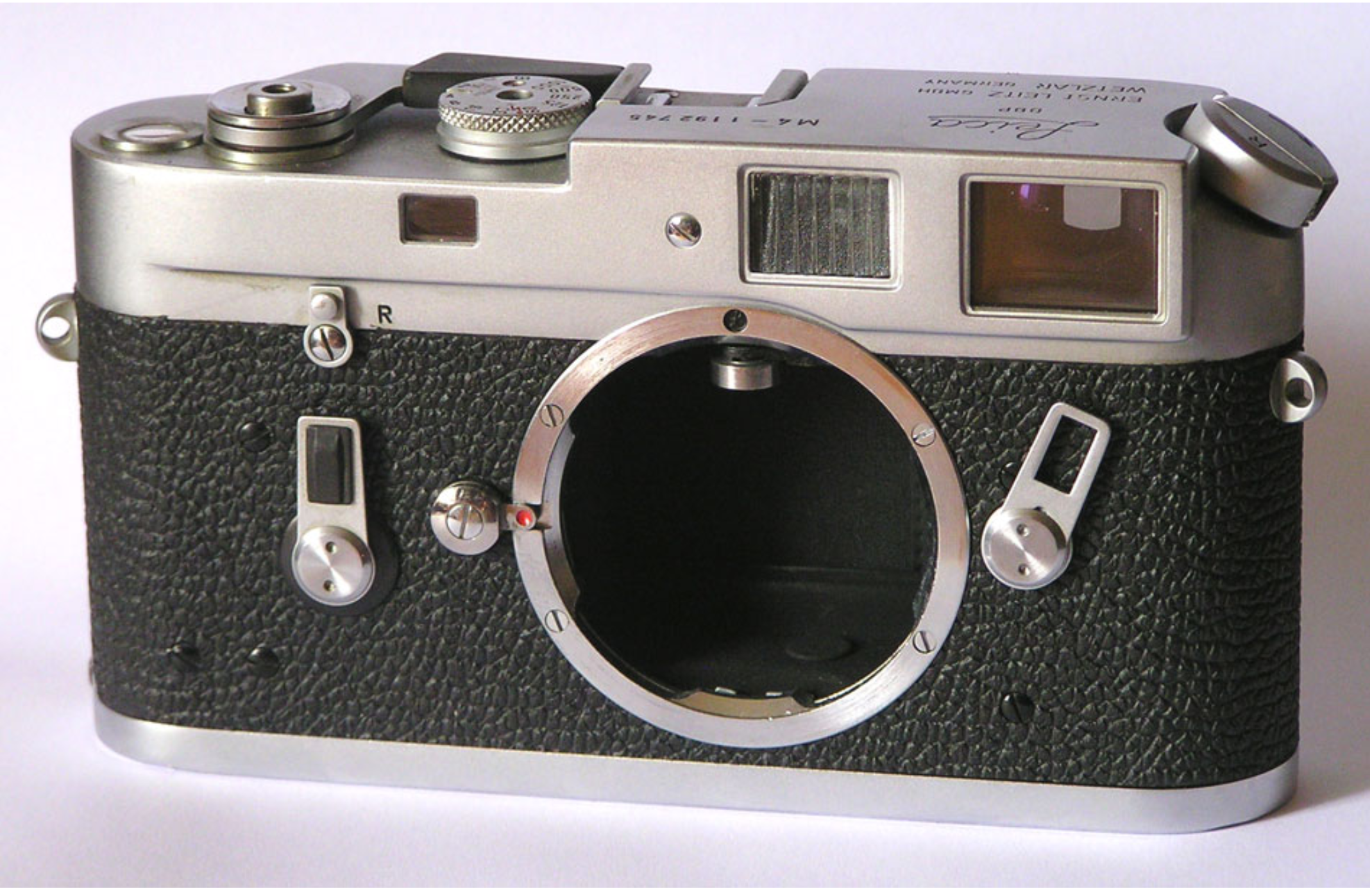 Leica-M4-chrome-Wetzlar-300x300.PNG
